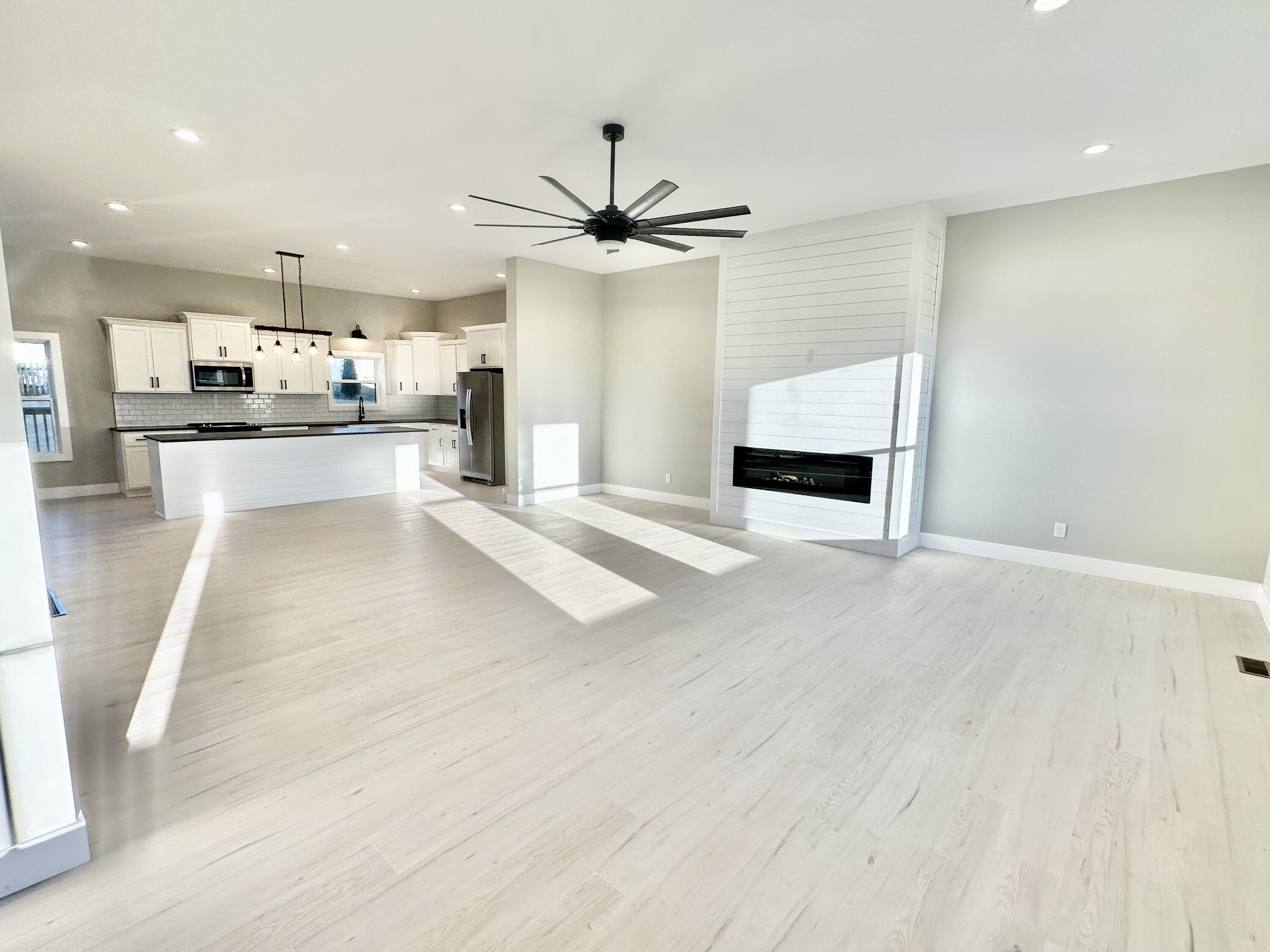 64 Water Cliff Drive