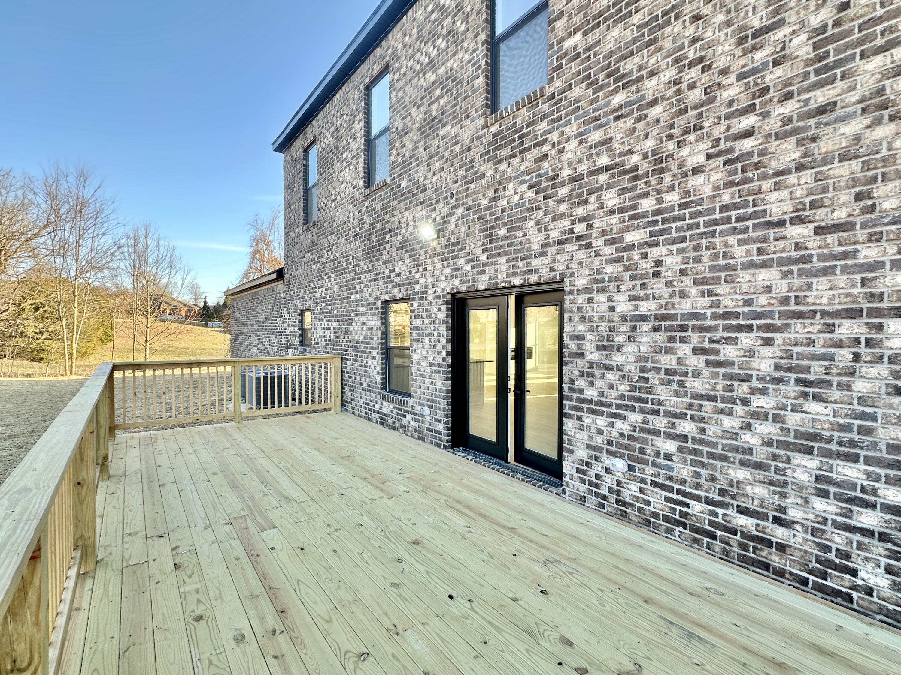 64 Water Cliff Drive