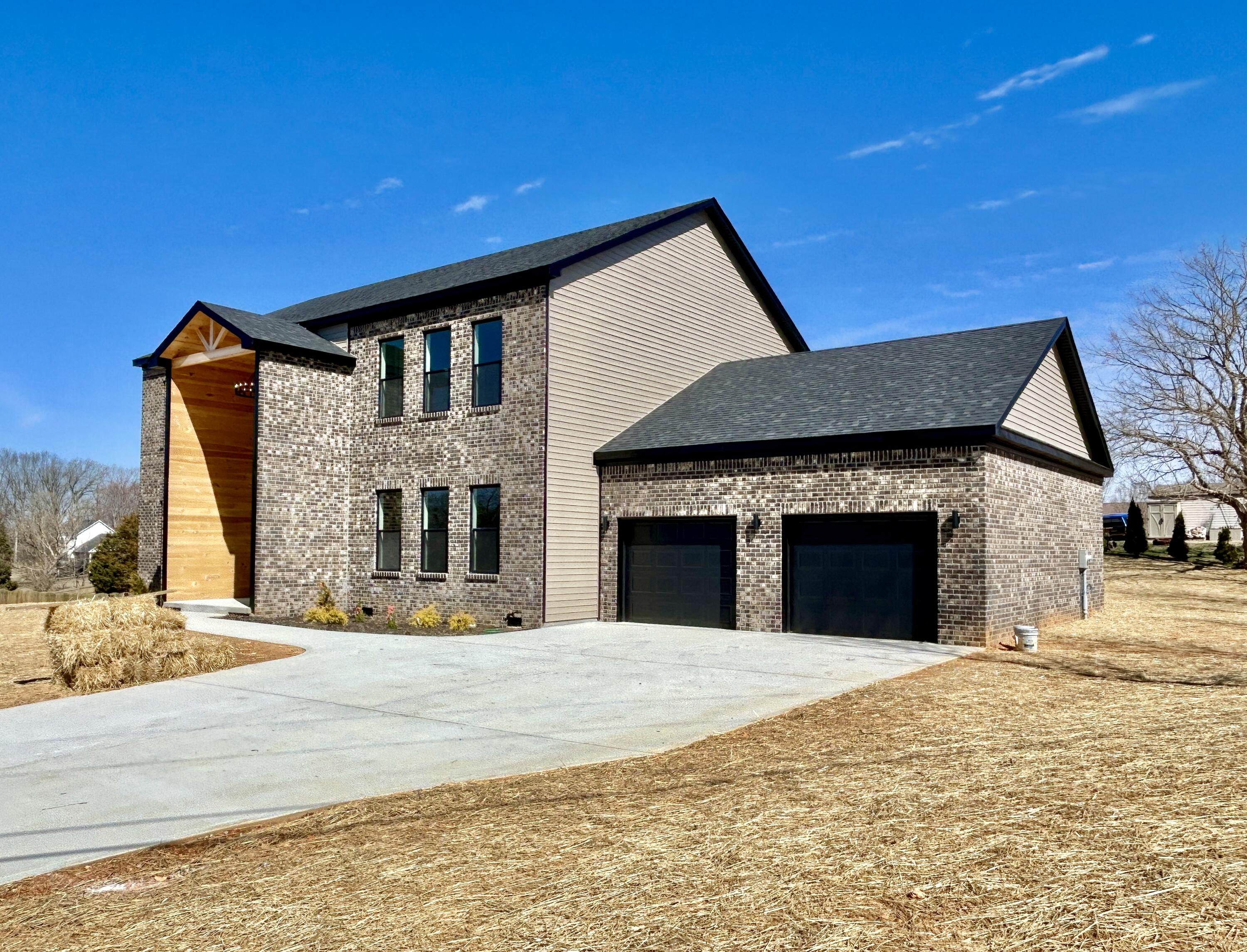 64 Water Cliff Drive