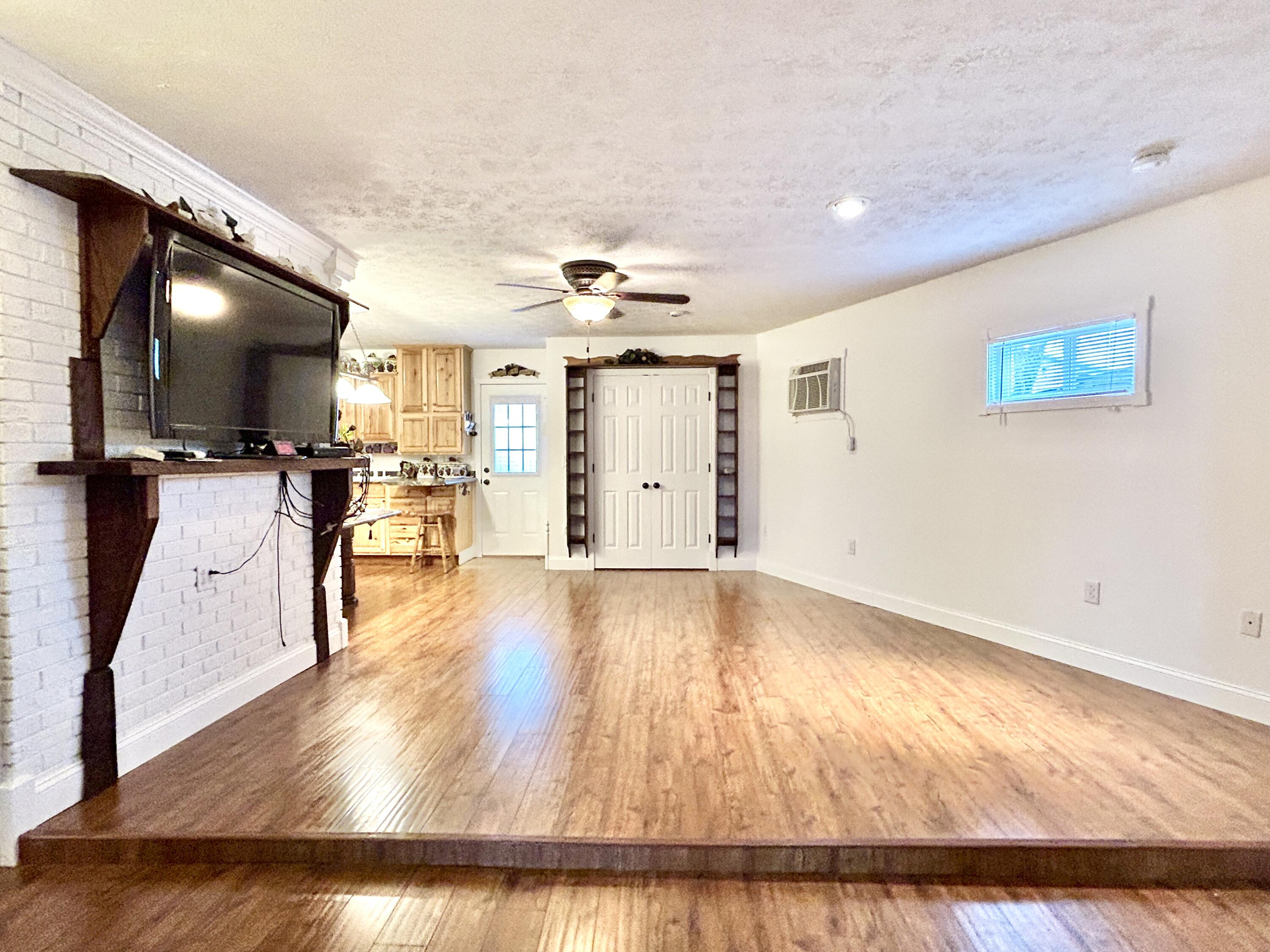 165 East Bourbon Road