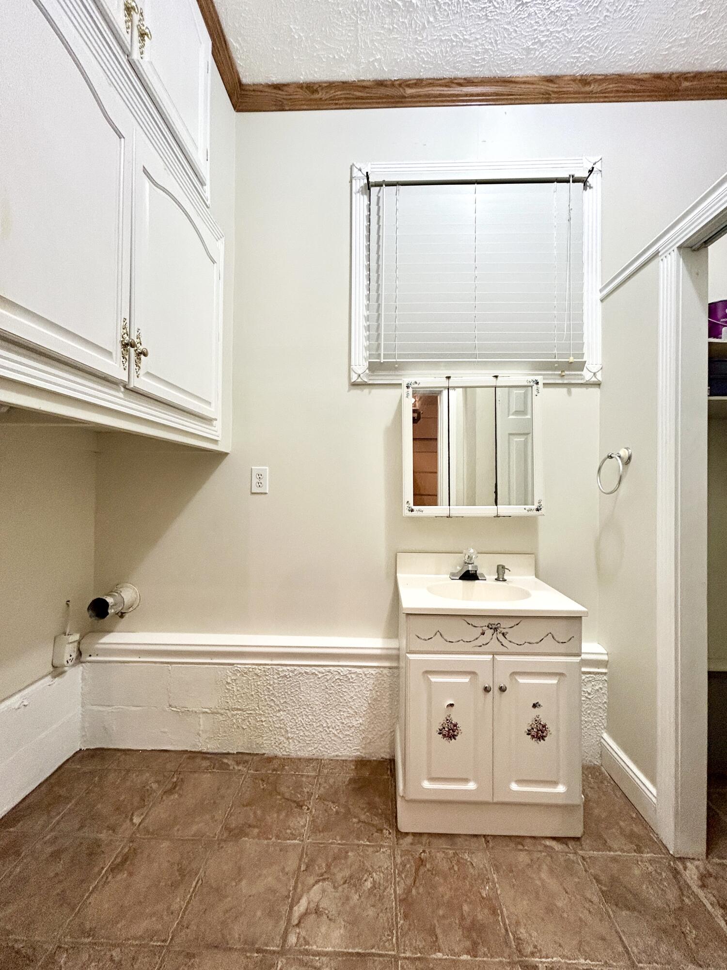 165 East Bourbon Road