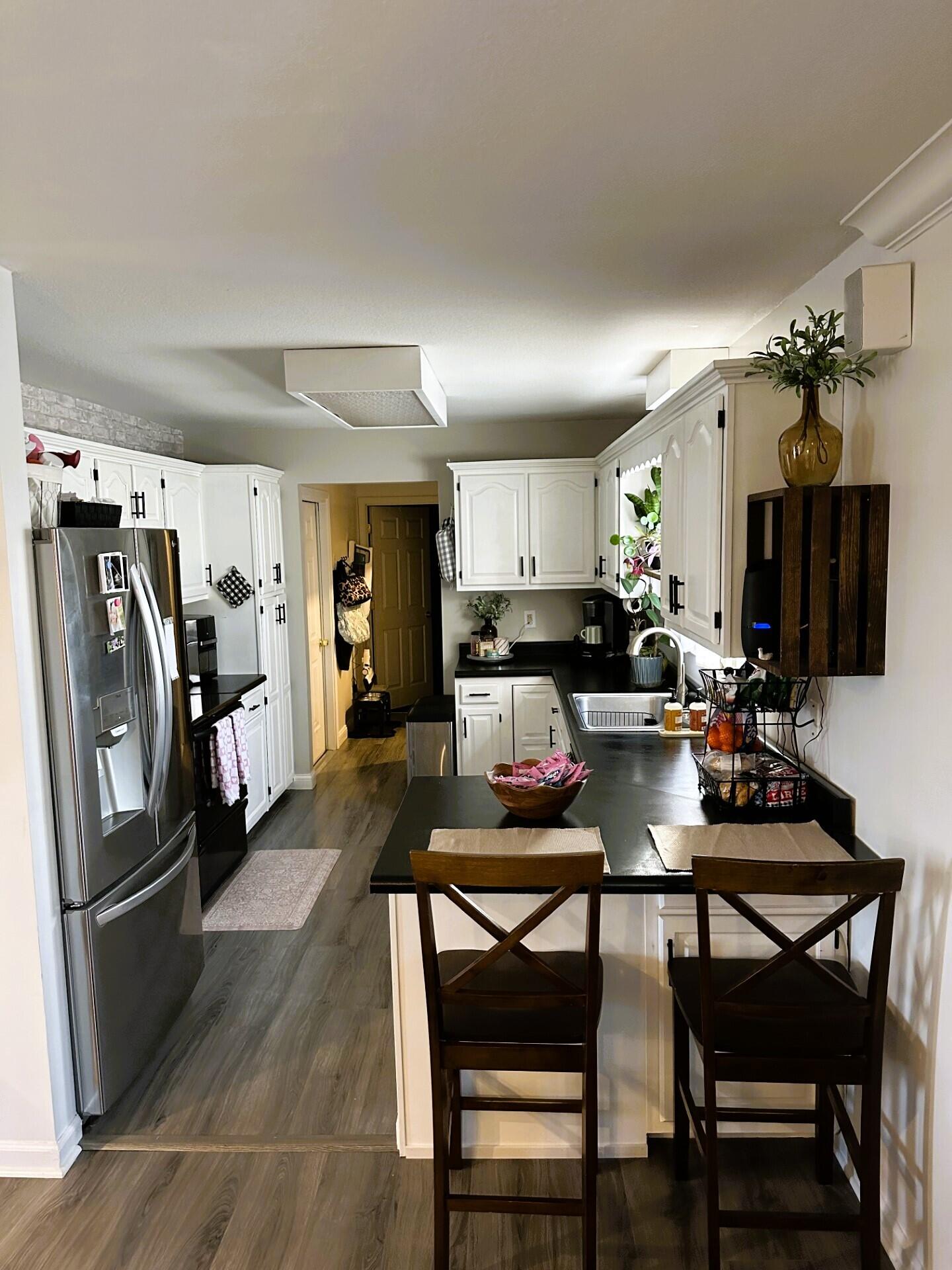 948 West Bourbon Road