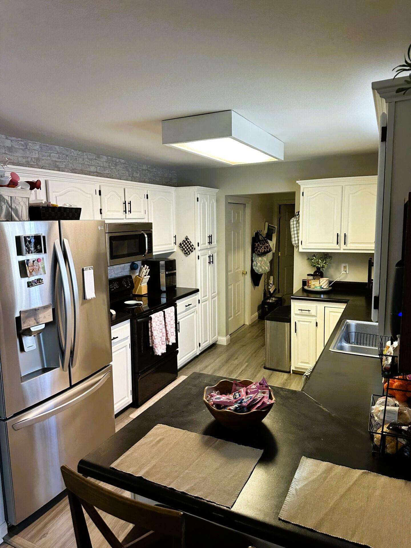 948 West Bourbon Road