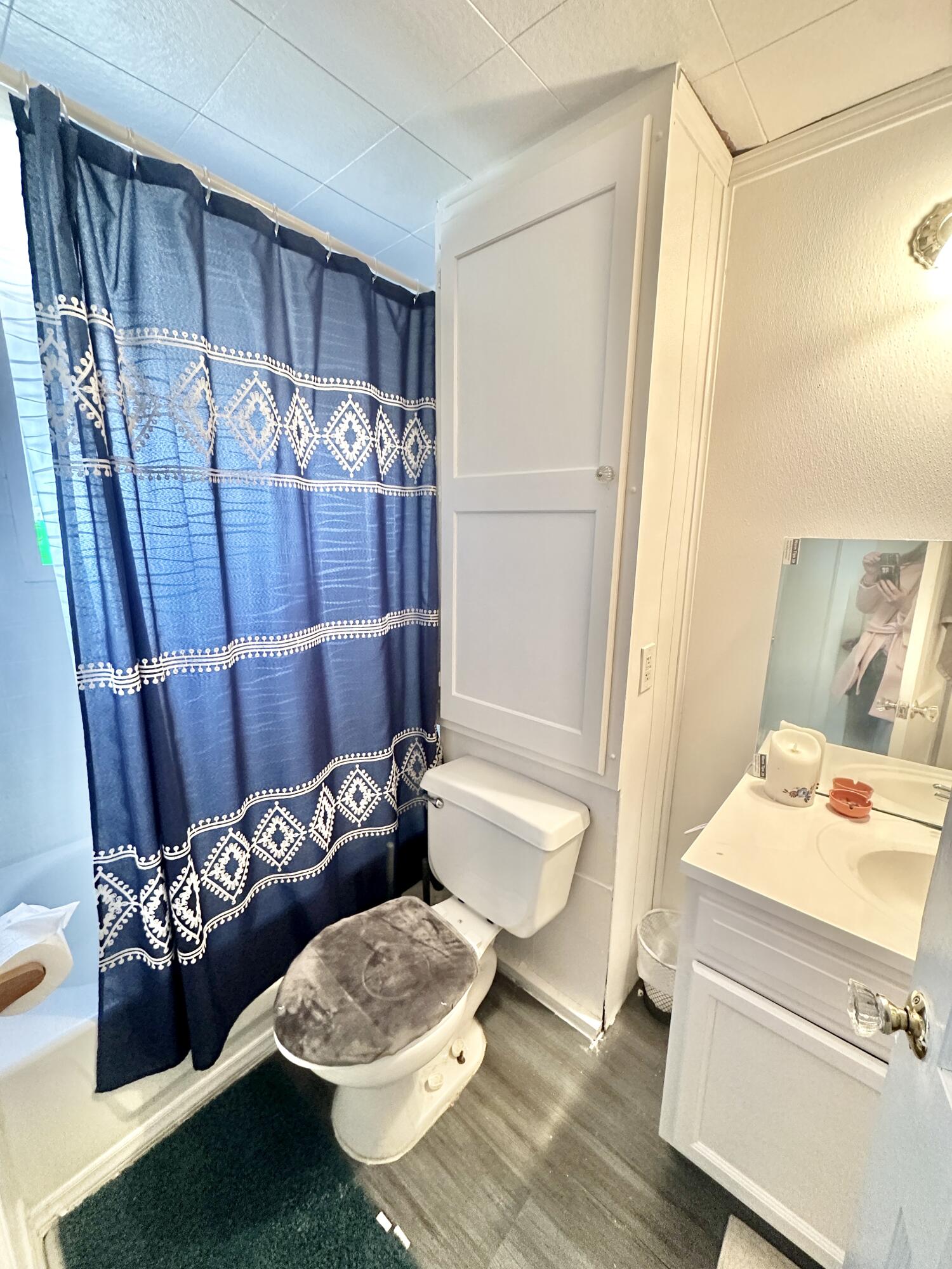 2141 Blue John Road