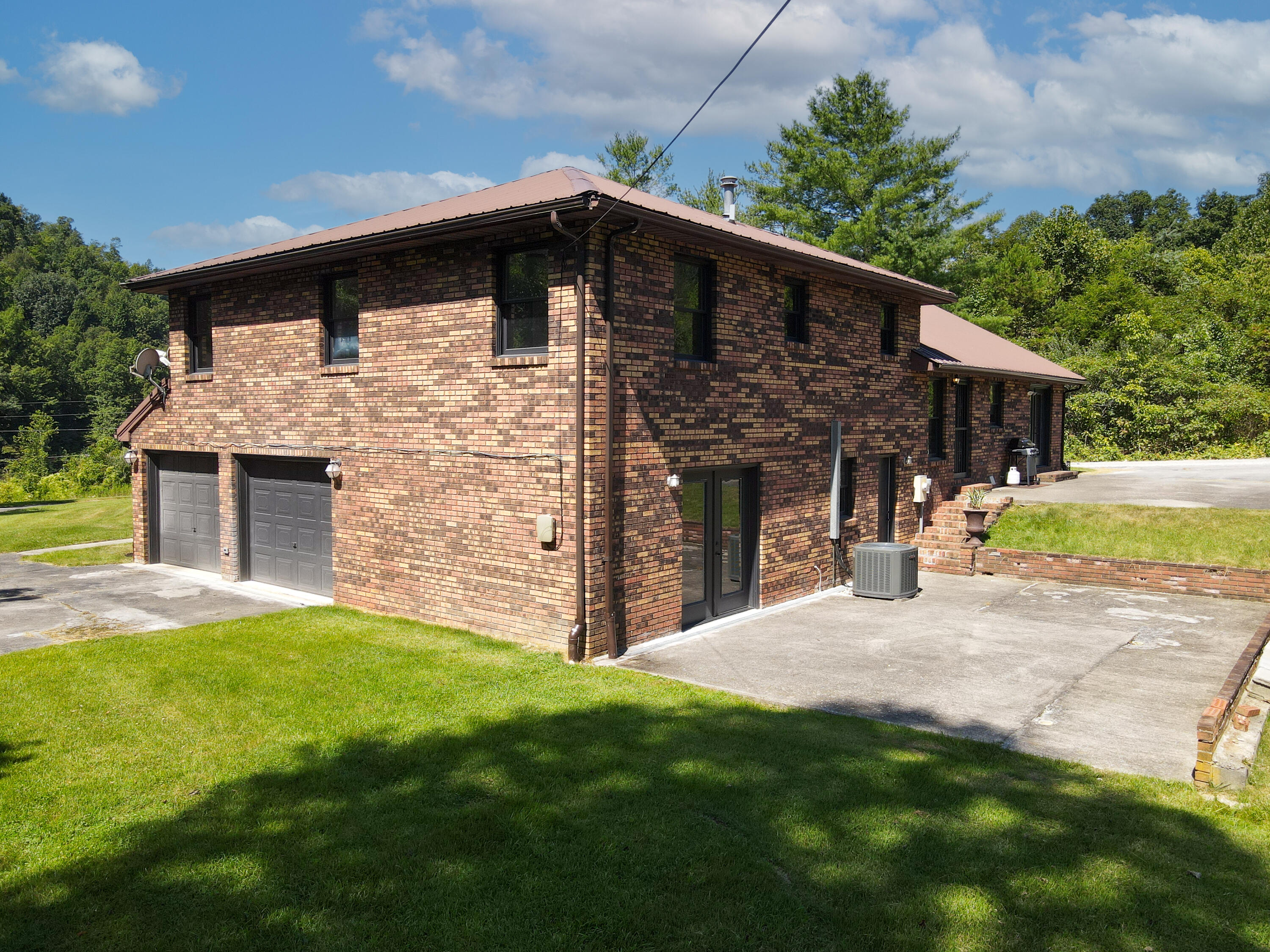 180 Calanna Estate Road