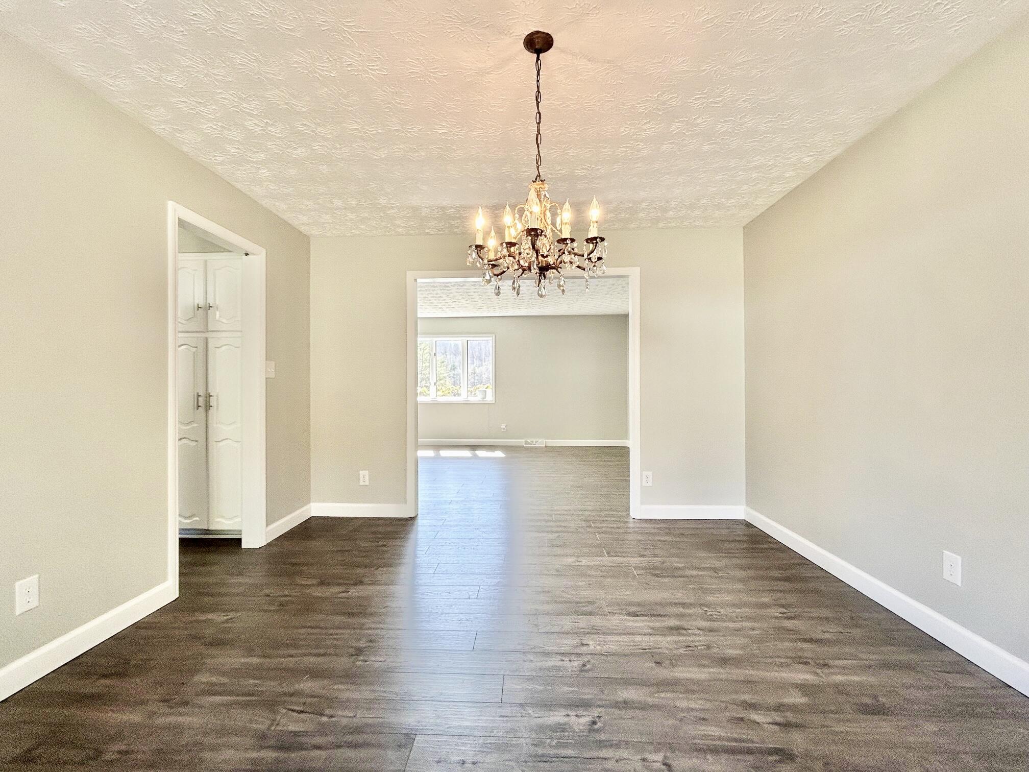 180 Calanna Estate Road