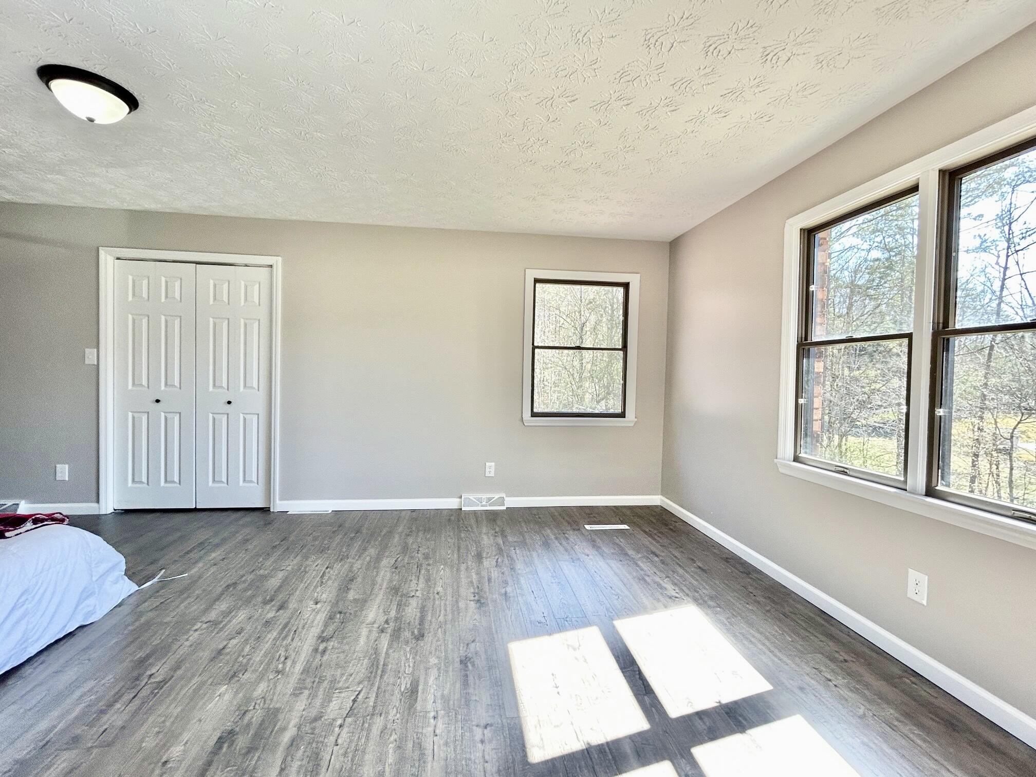 180 Calanna Estate Road