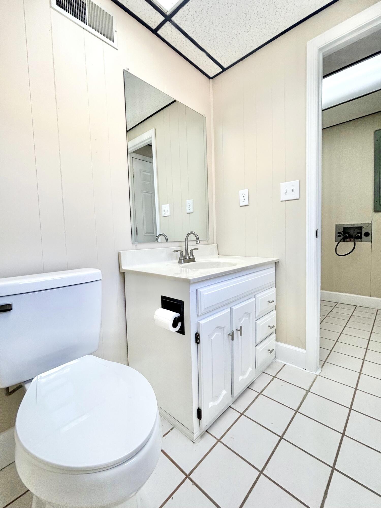 180 Calanna Estate Road