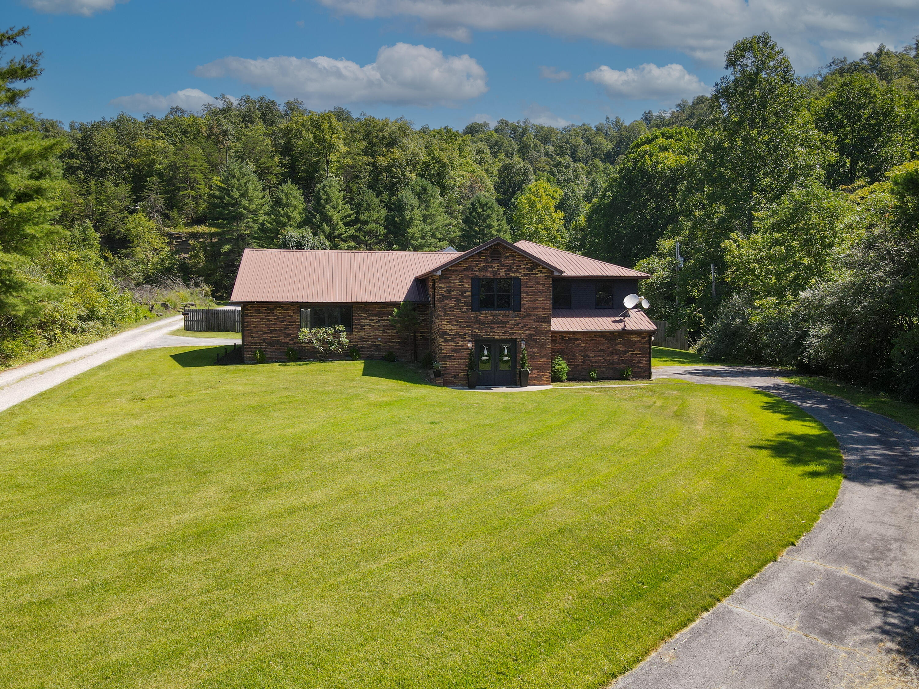 180 Calanna Estate Road