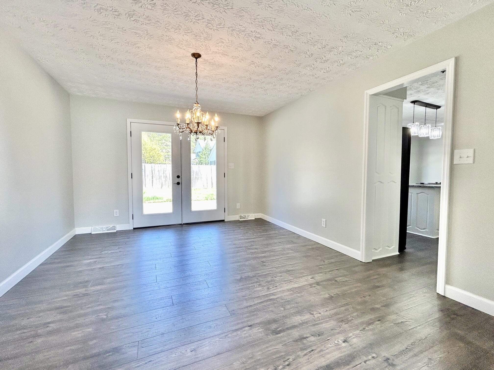 180 Calanna Estate Road