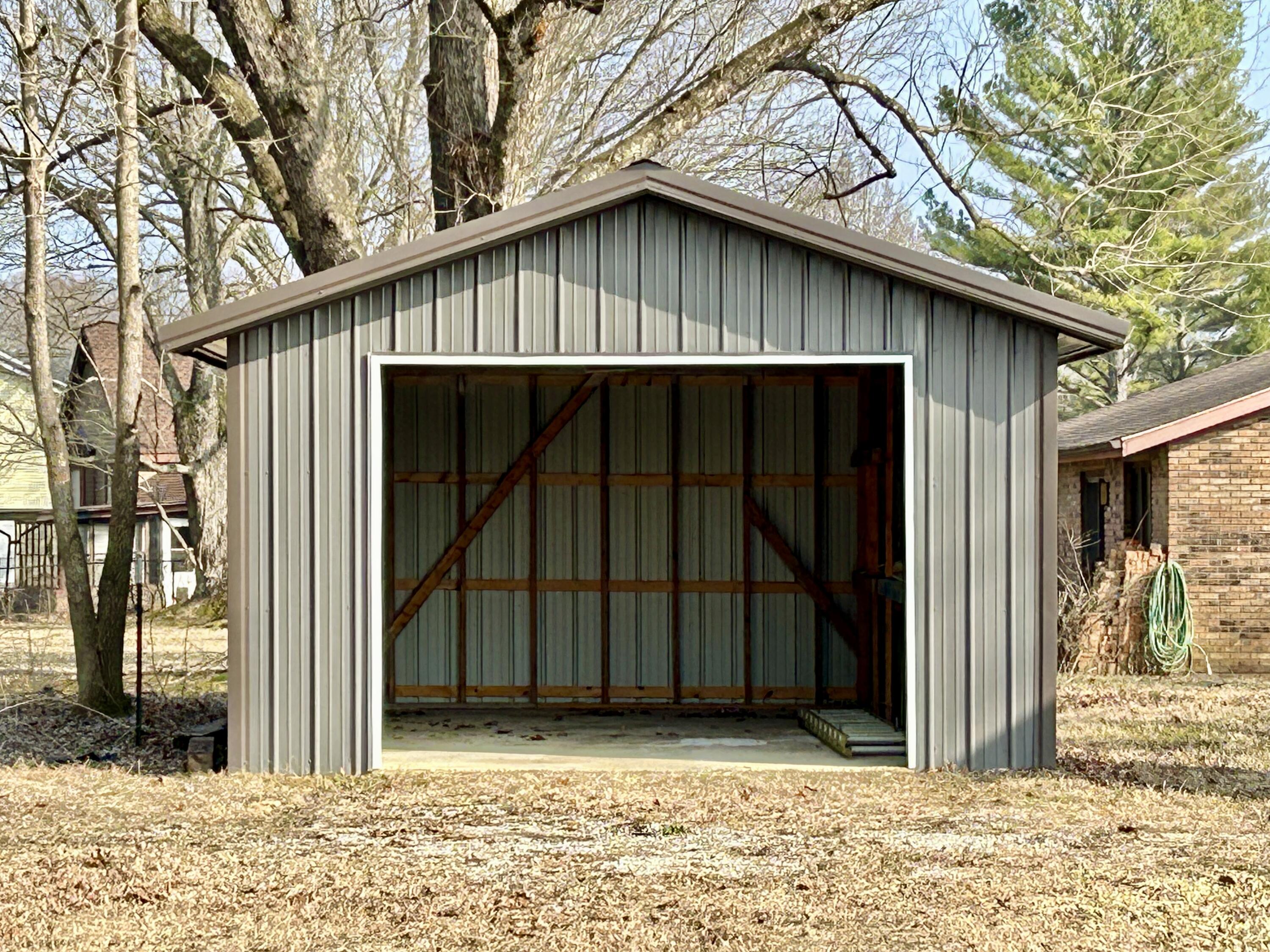 3918 Hickory Hill Drive