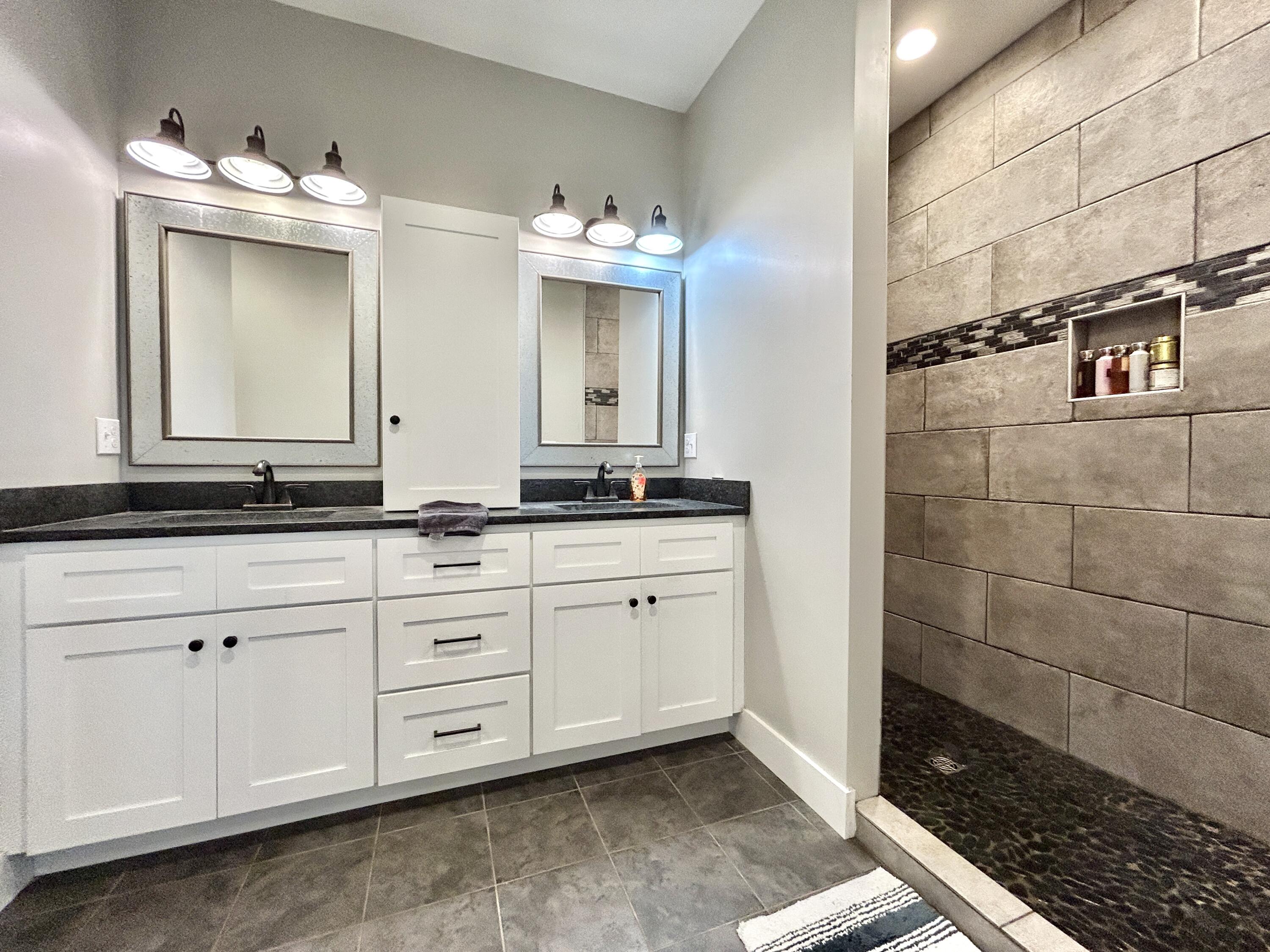 796 East Old Norwood Road