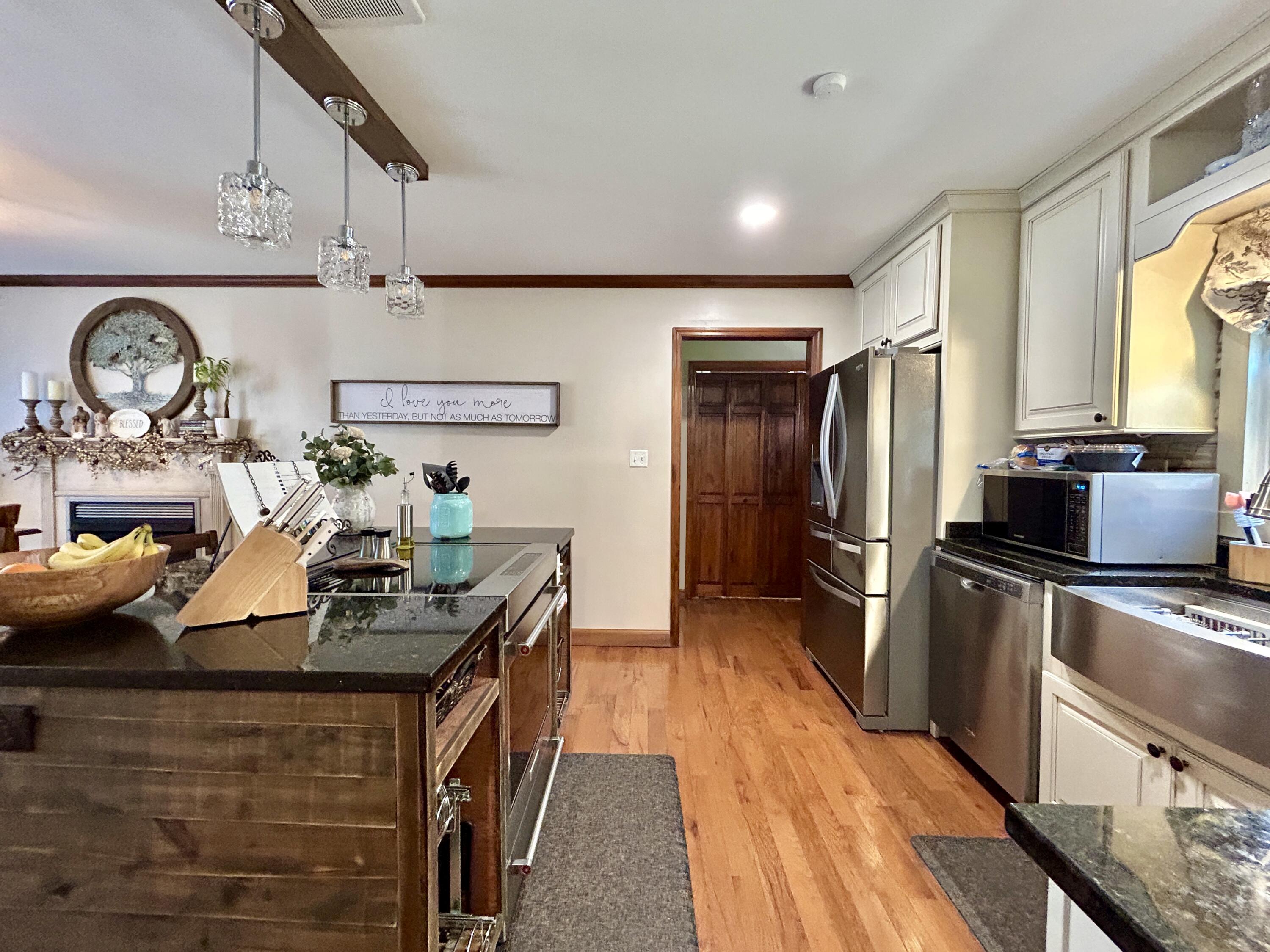 3908 Hickory Hill Drive