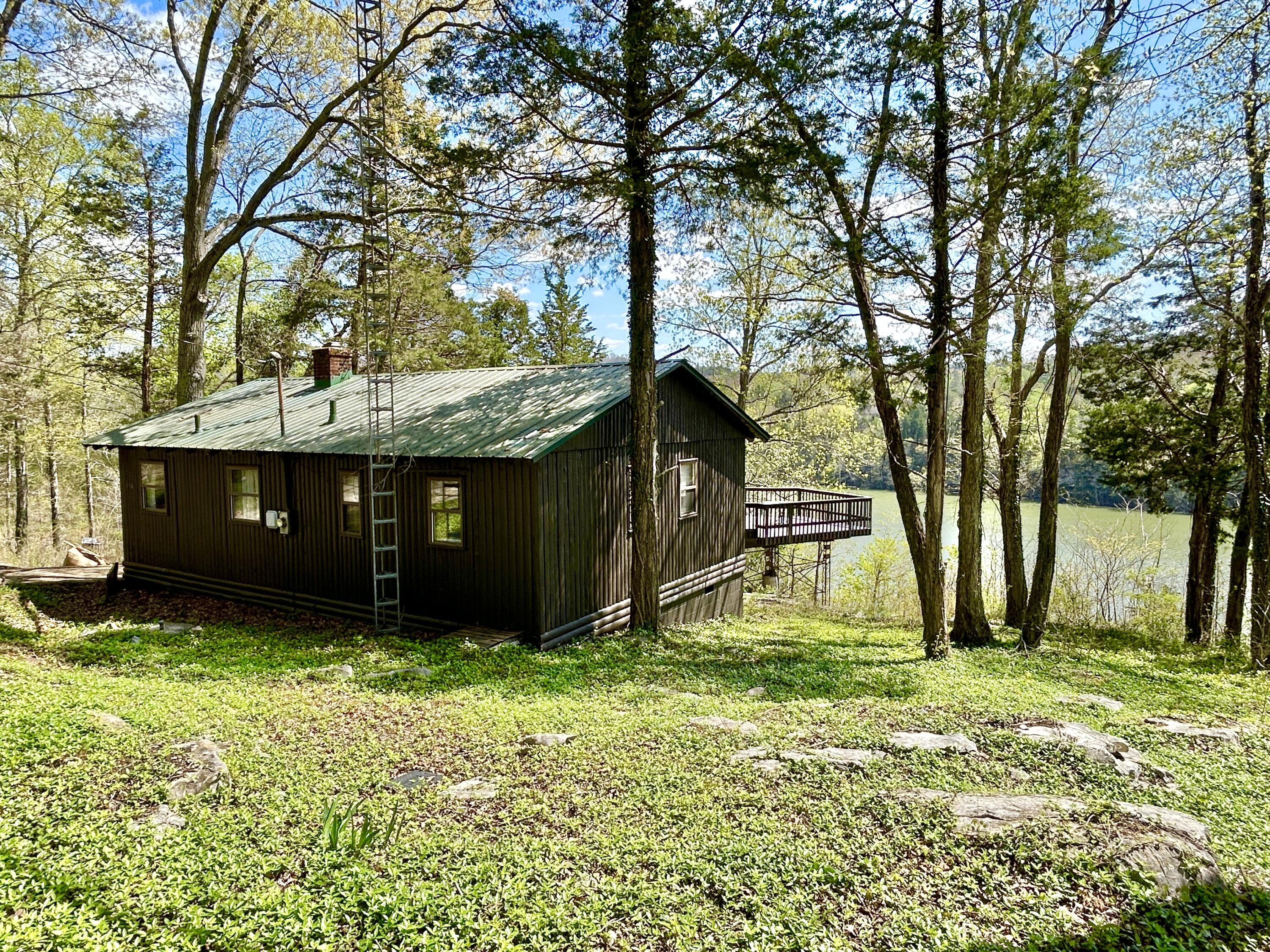 114 Lewis Bray Court