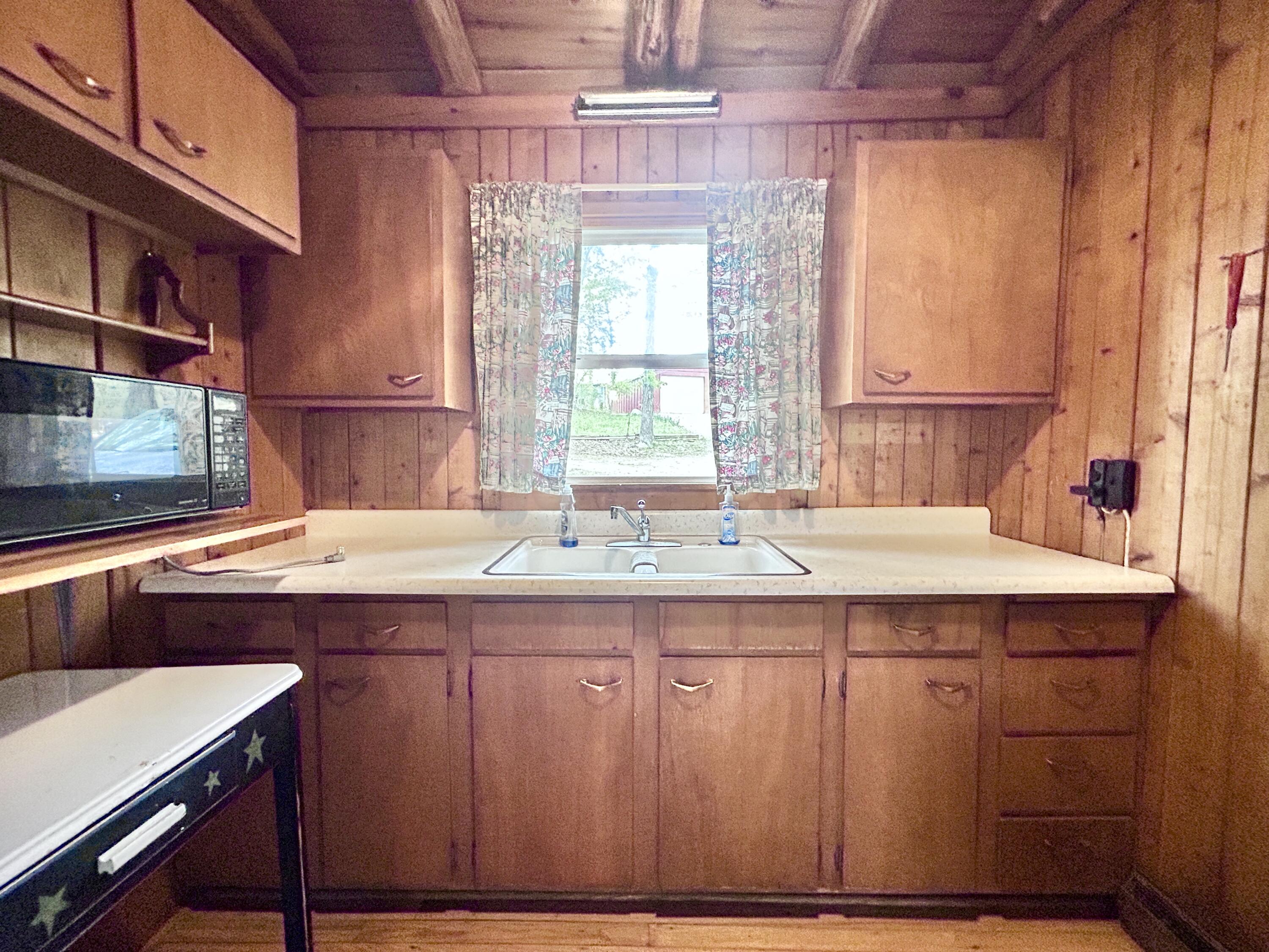 114 Lewis Bray Court