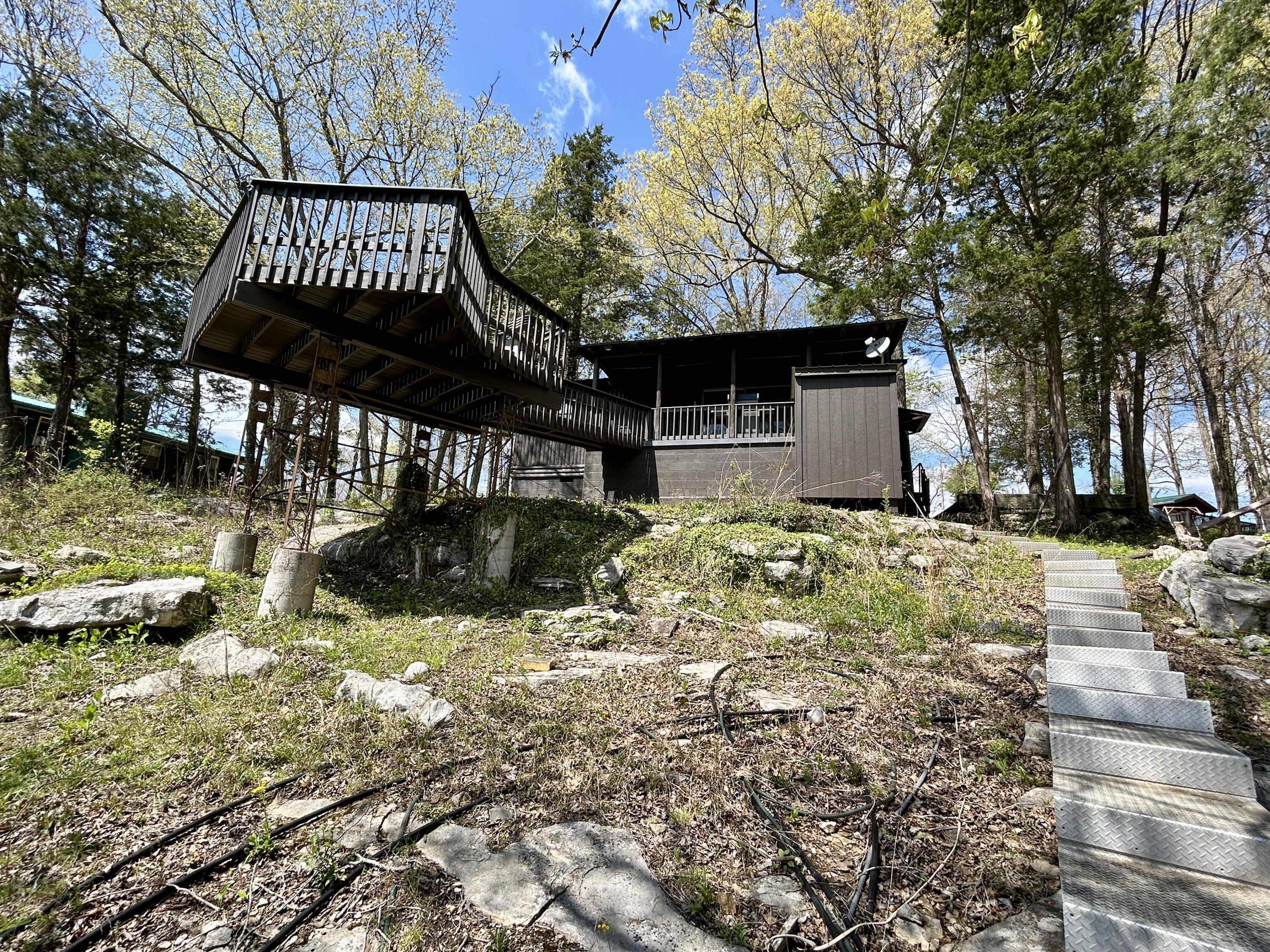 114 Lewis Bray Court