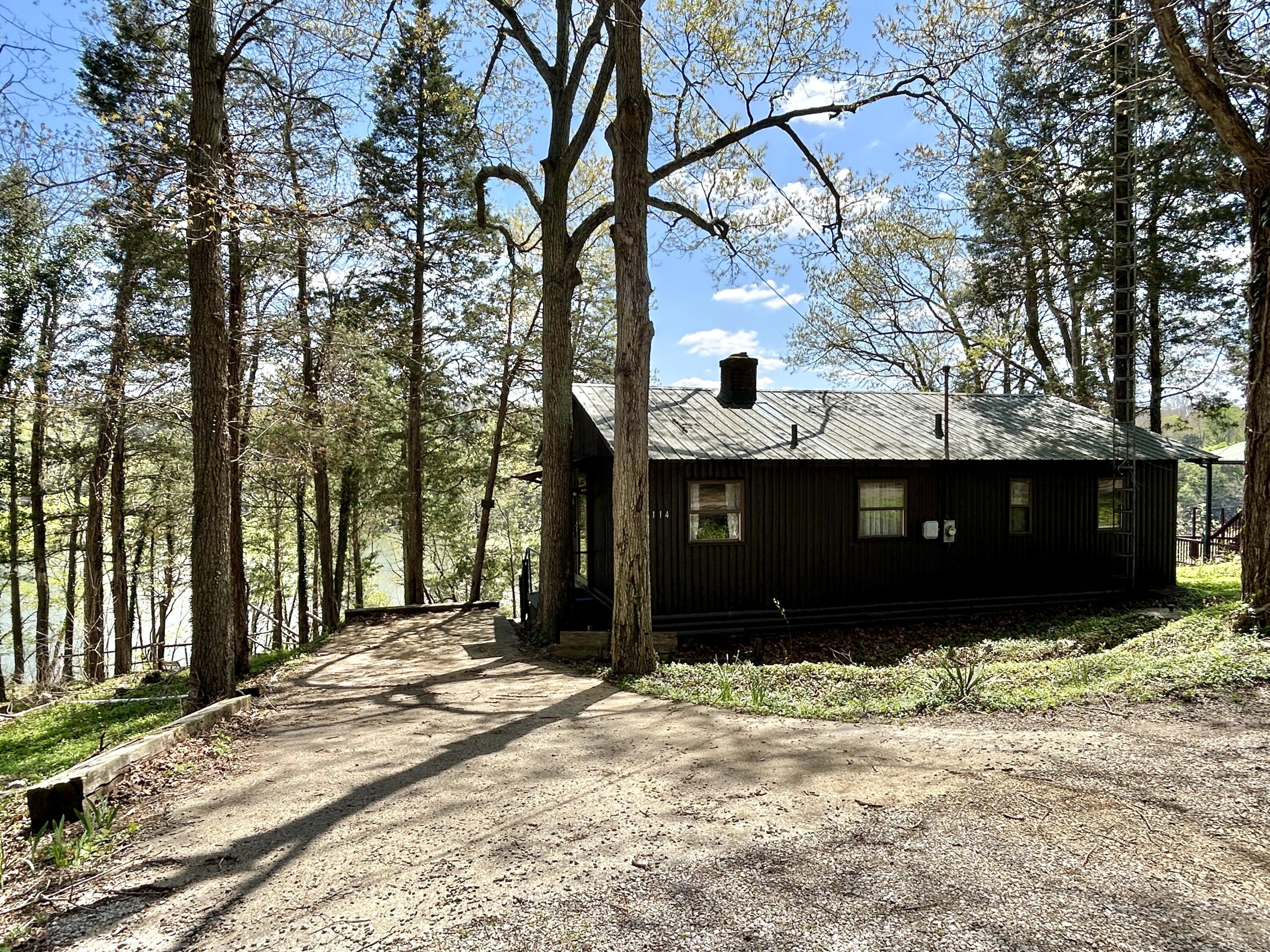 114 Lewis Bray Court