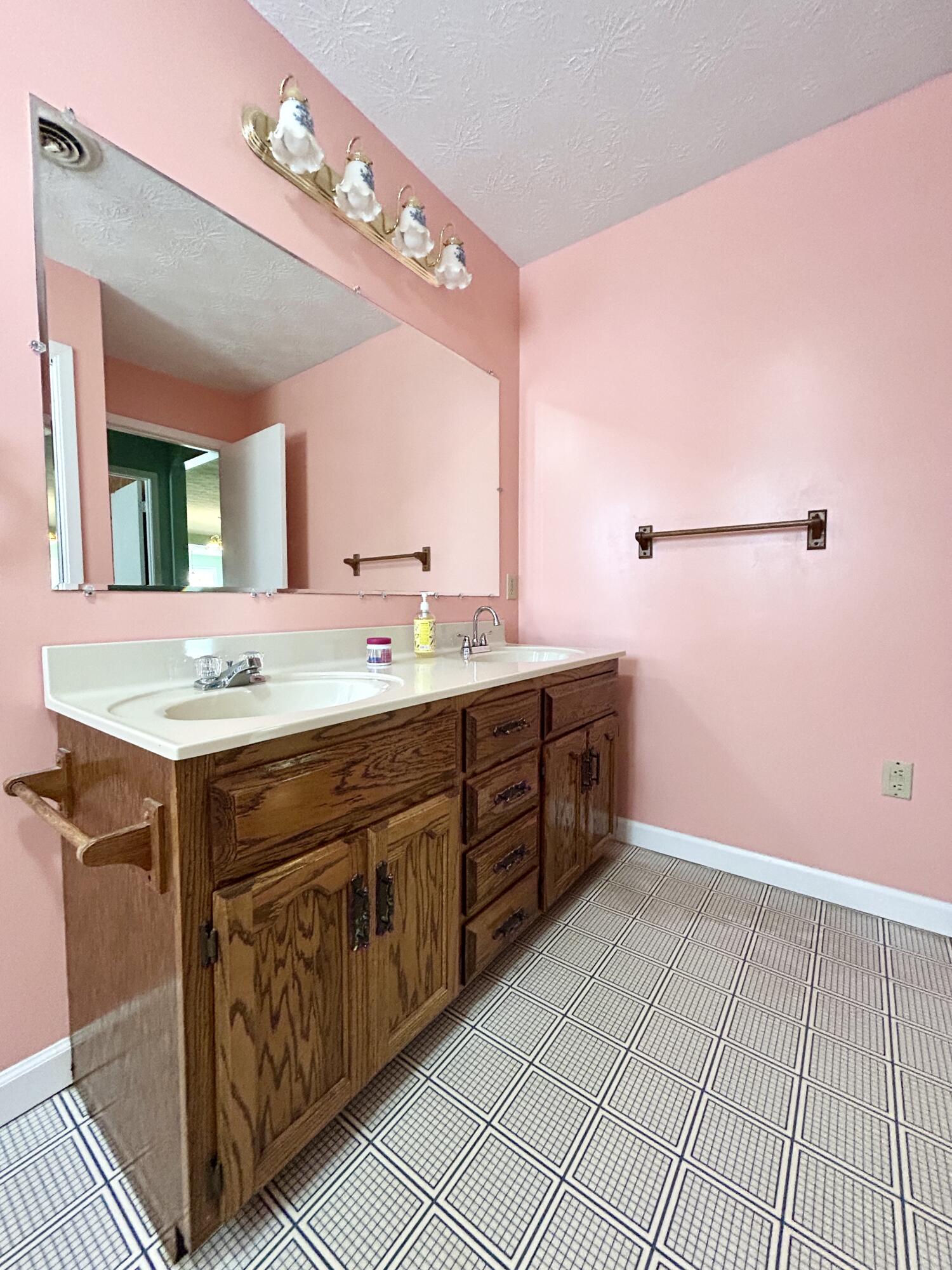 200 Tim Stephens Road