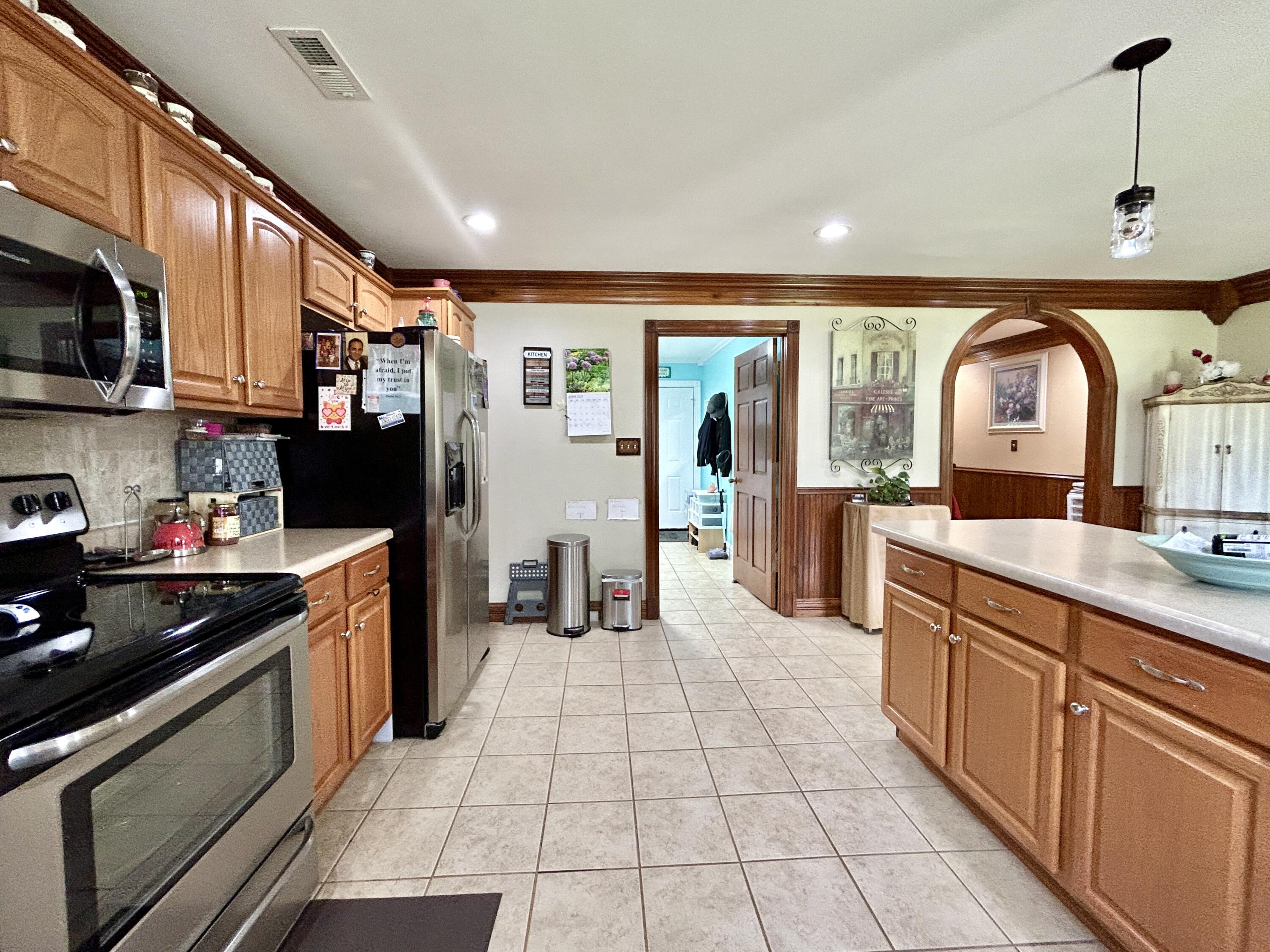 100 South Ridgeport Drive