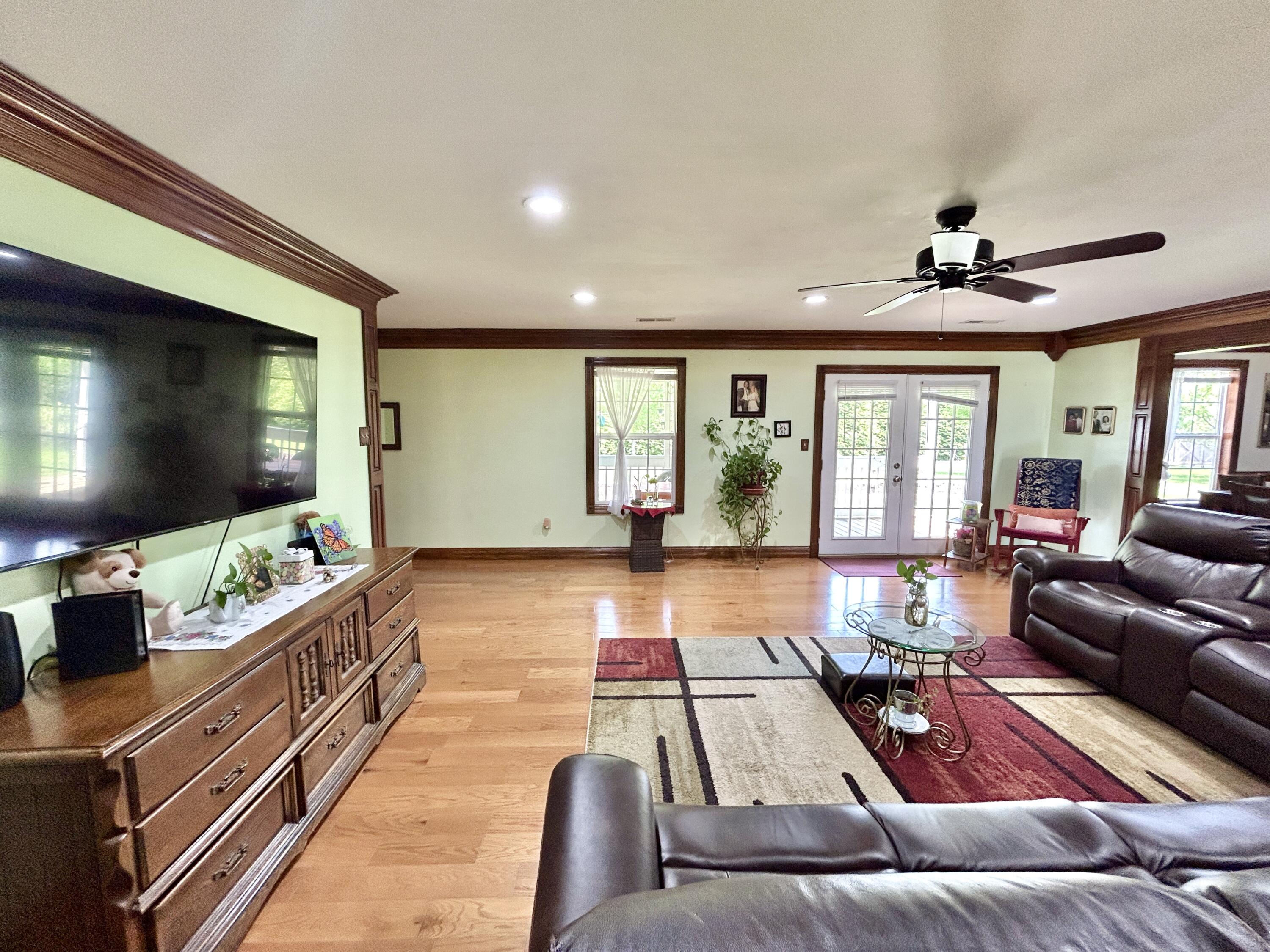 100 South Ridgeport Drive