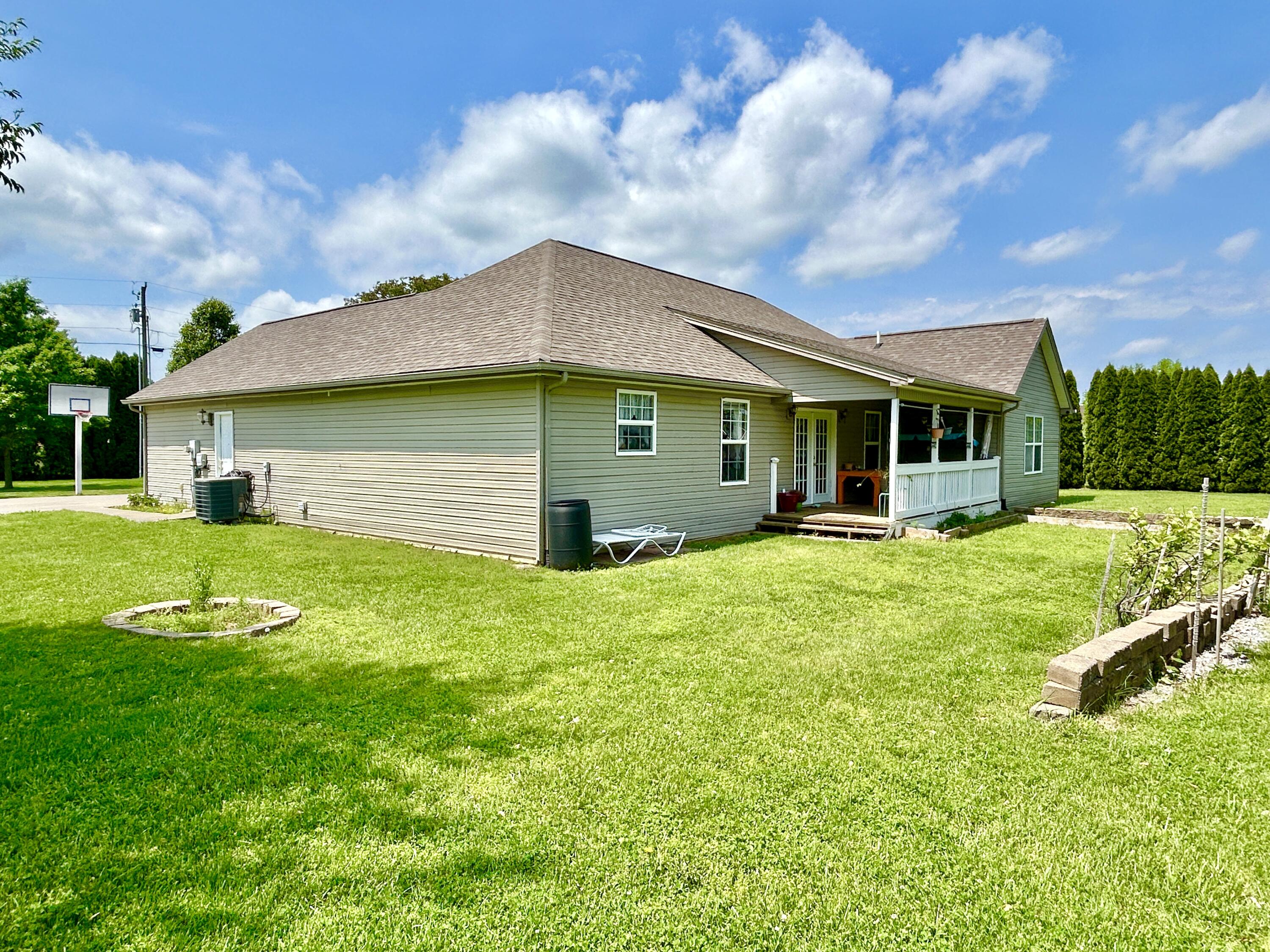 100 South Ridgeport Drive