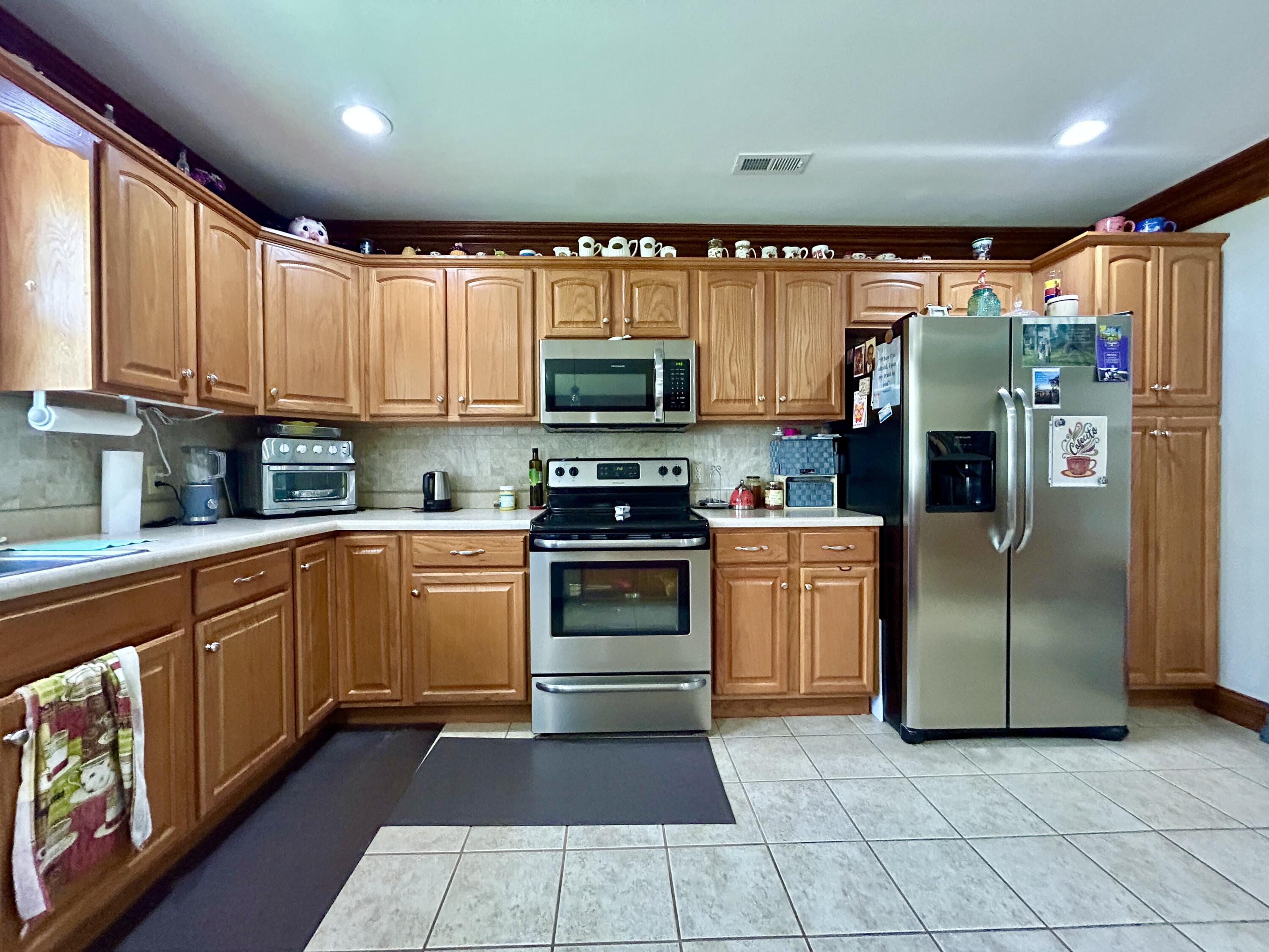 100 South Ridgeport Drive