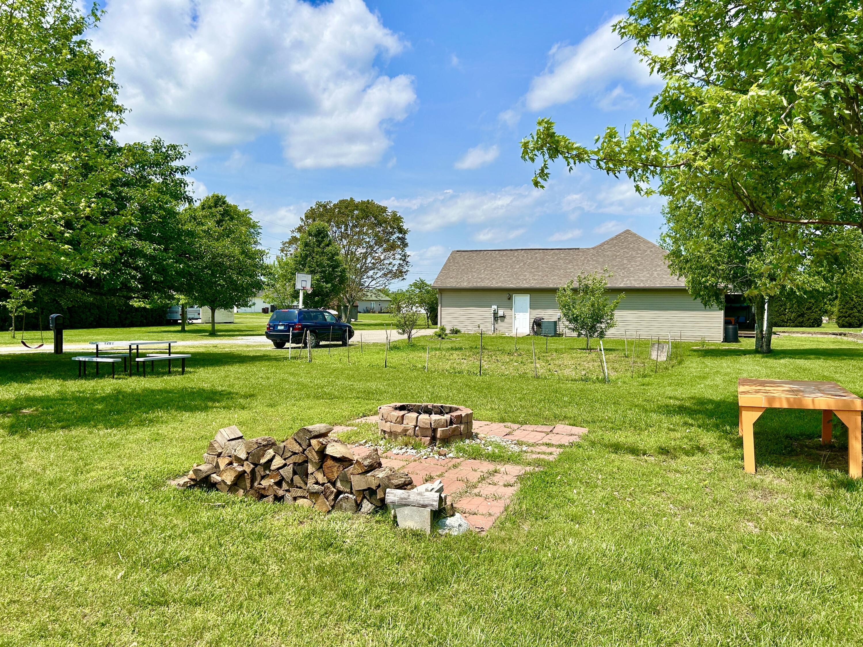 100 South Ridgeport Drive