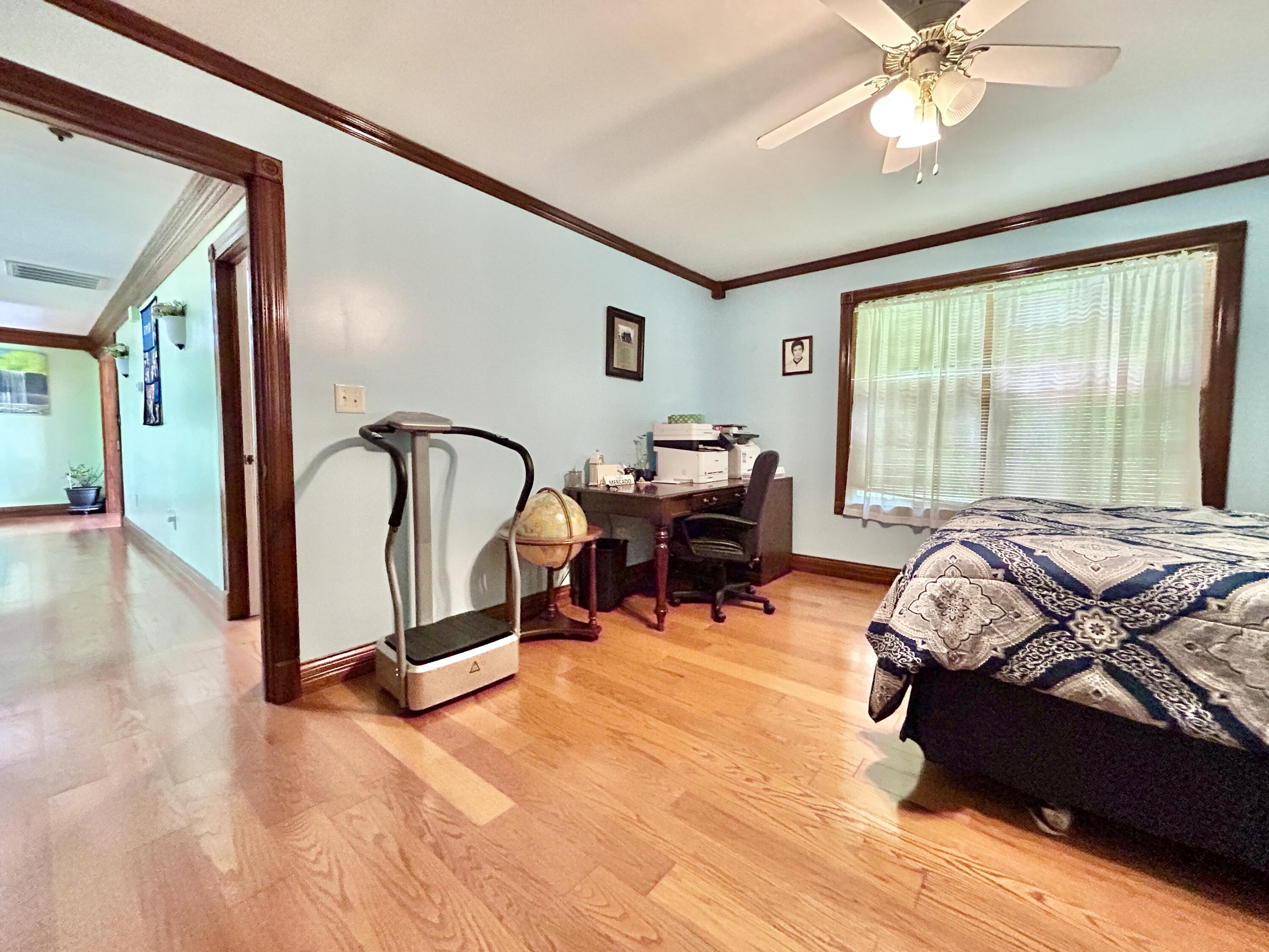 100 South Ridgeport Drive