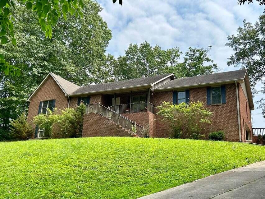 9 Edgewood Drive