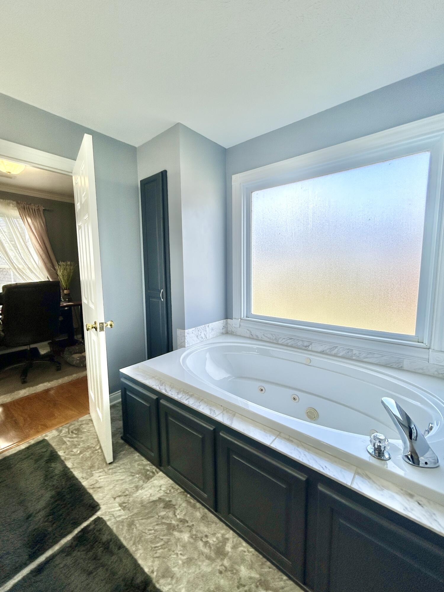 317 Hidden Loop Drive