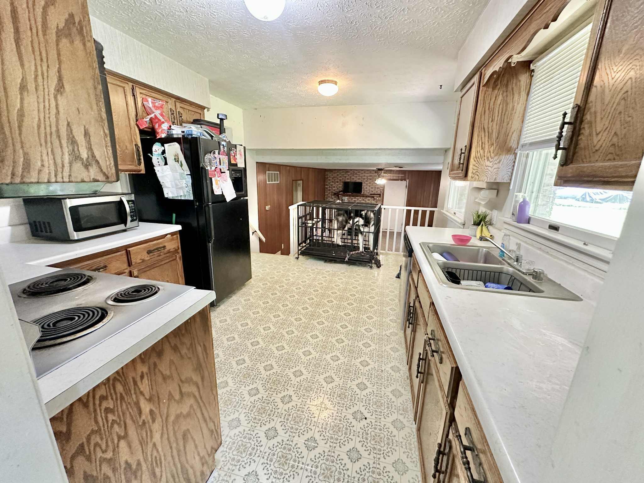 318 Colonial Avenue