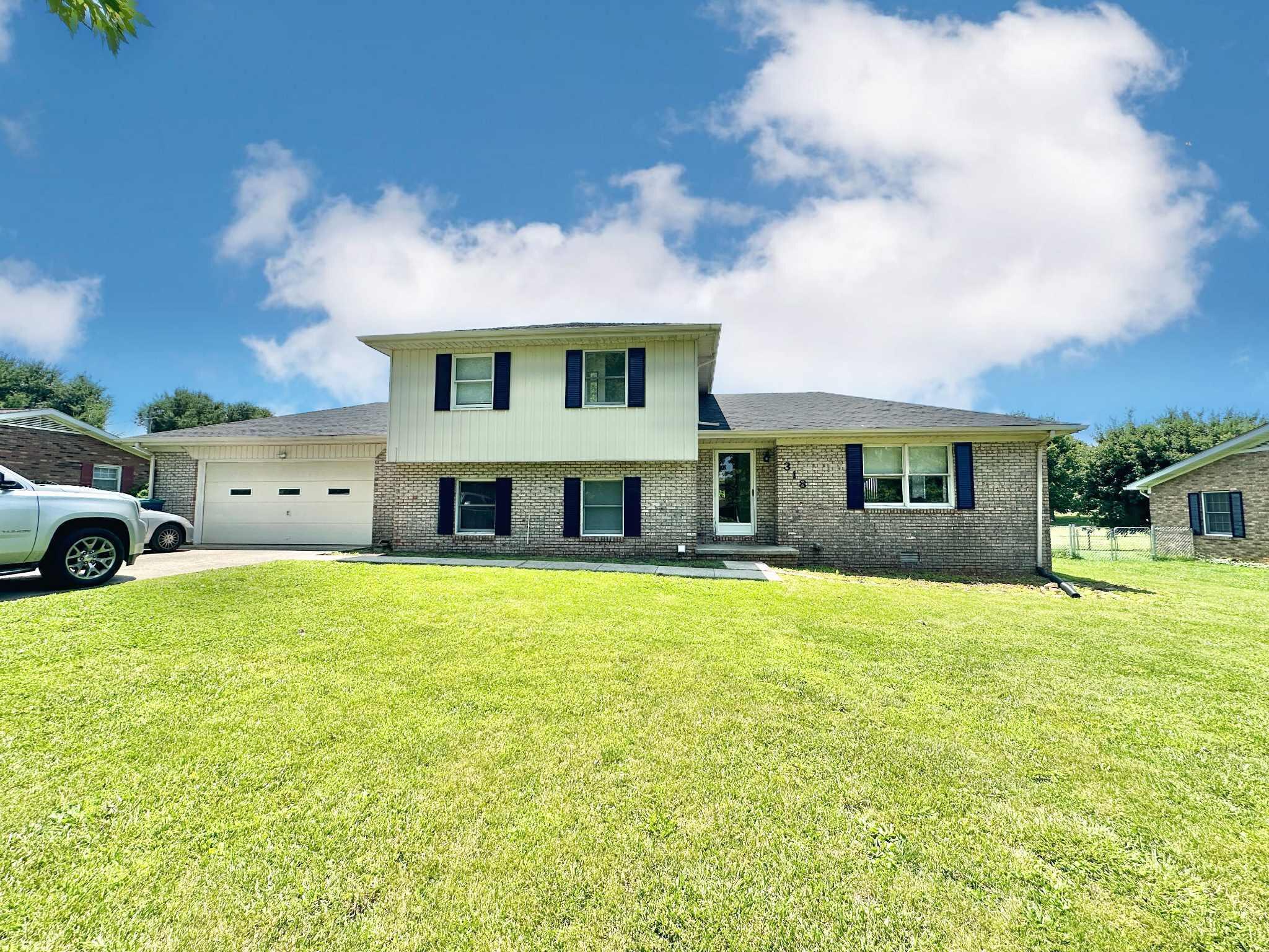 318 Colonial Avenue