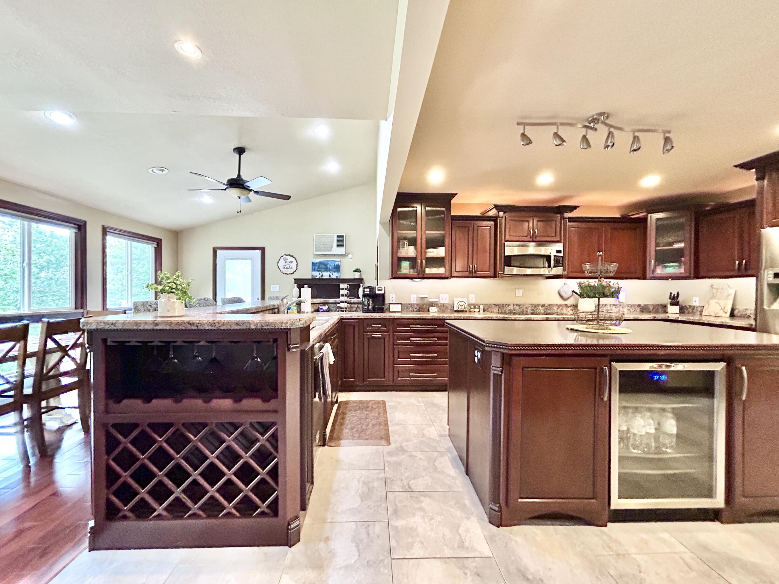 414 Lake Forest Drive