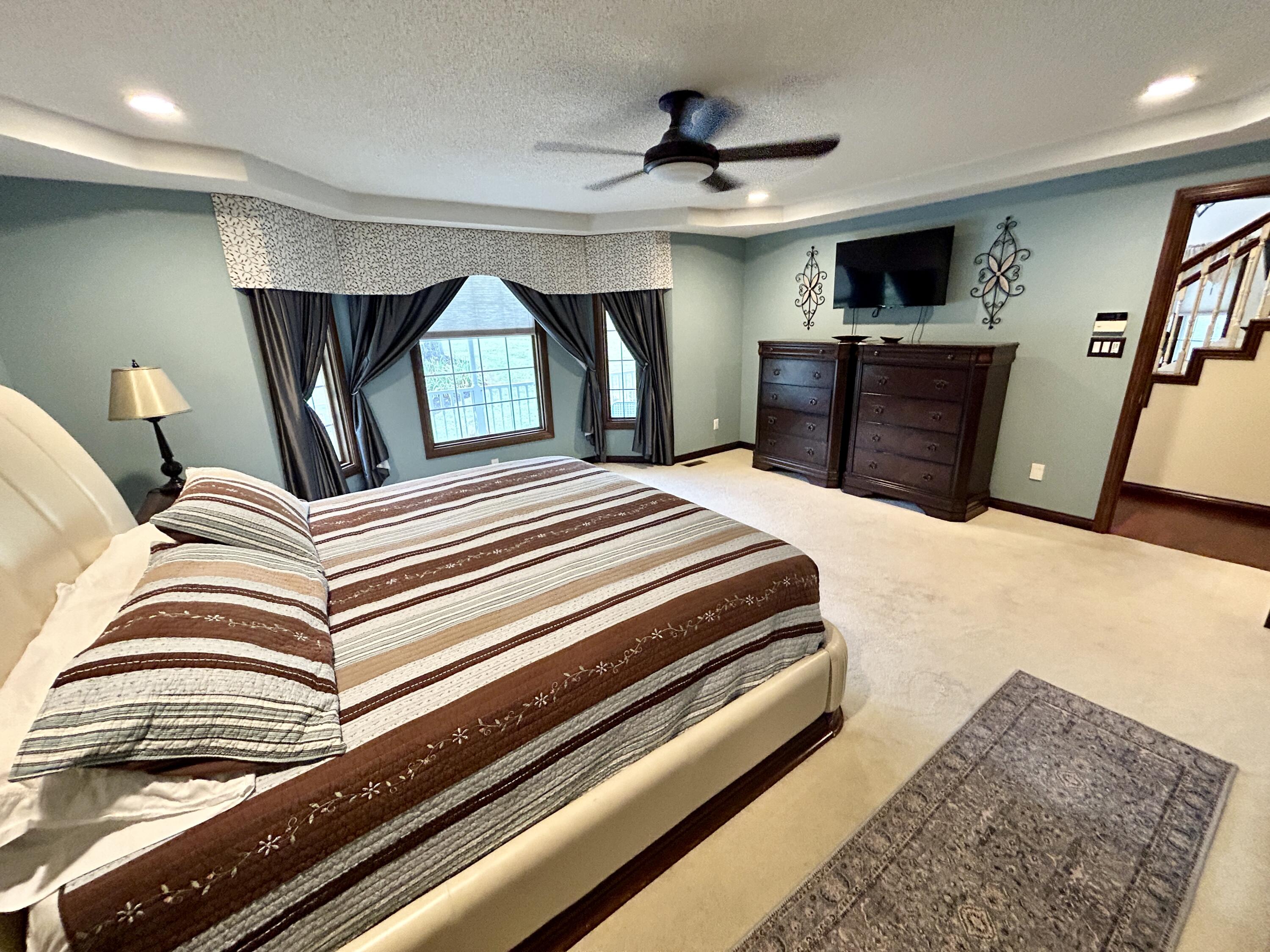 414 Lake Forest Drive