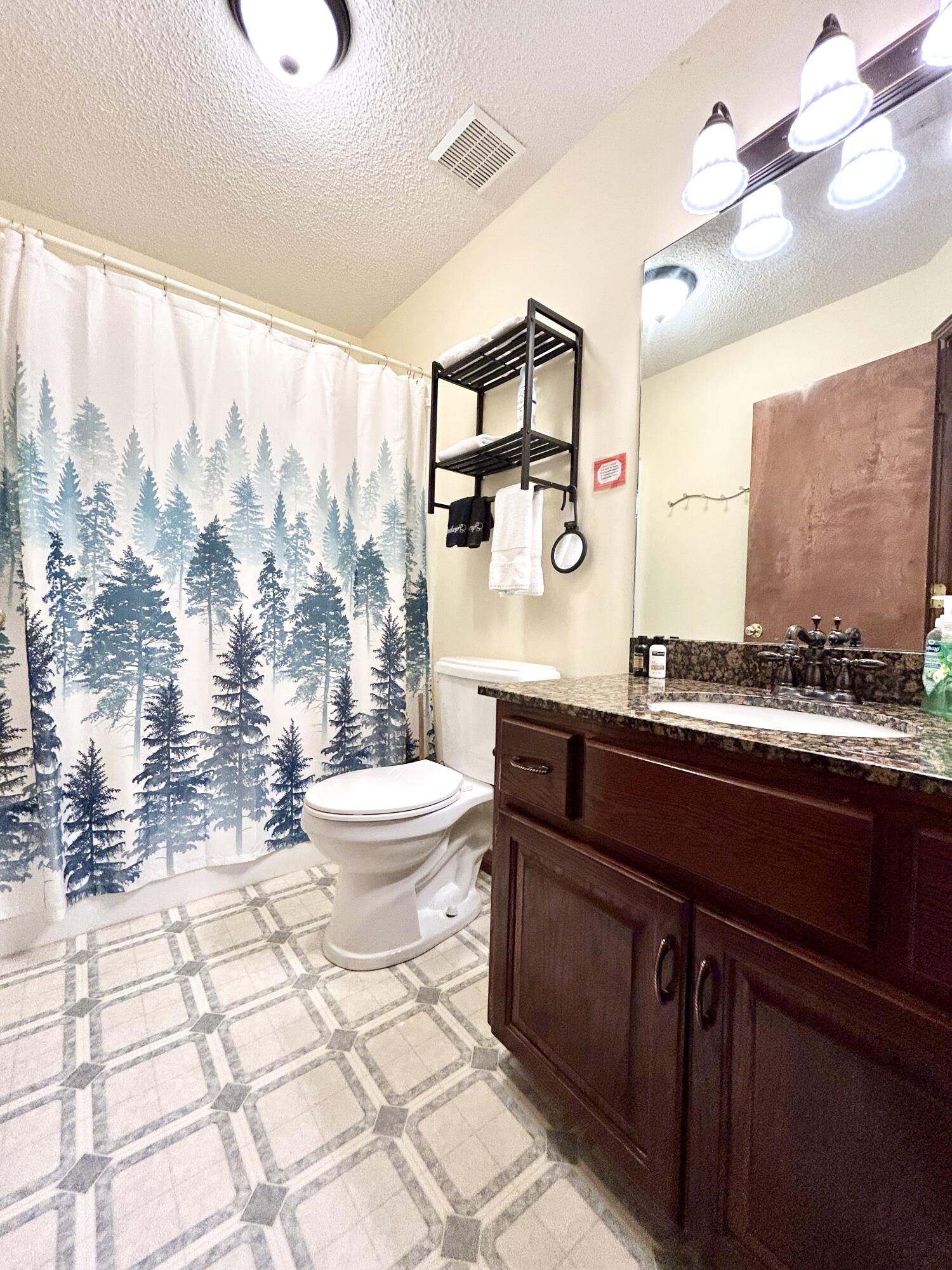 414 Lake Forest Drive