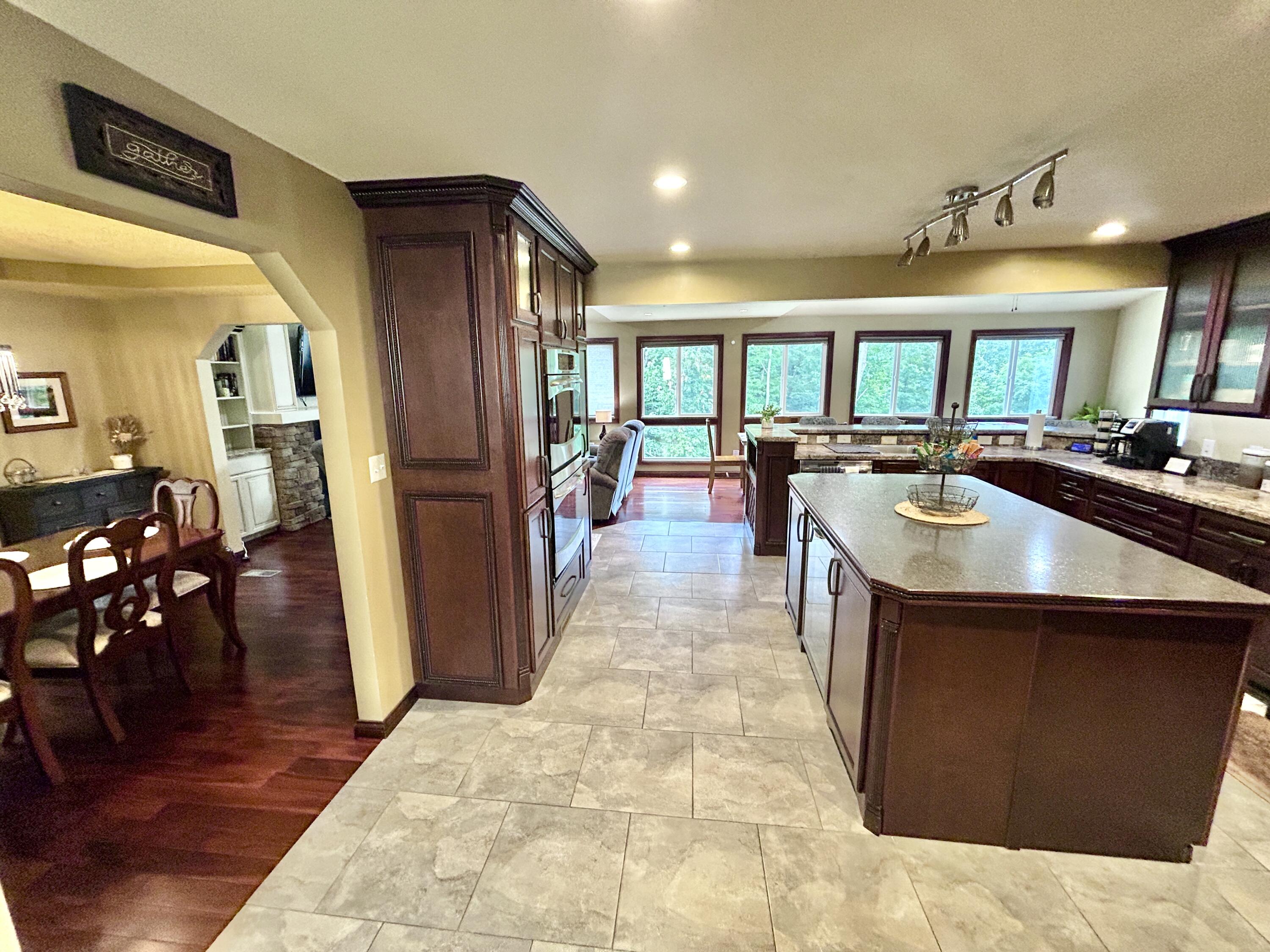 414 Lake Forest Drive