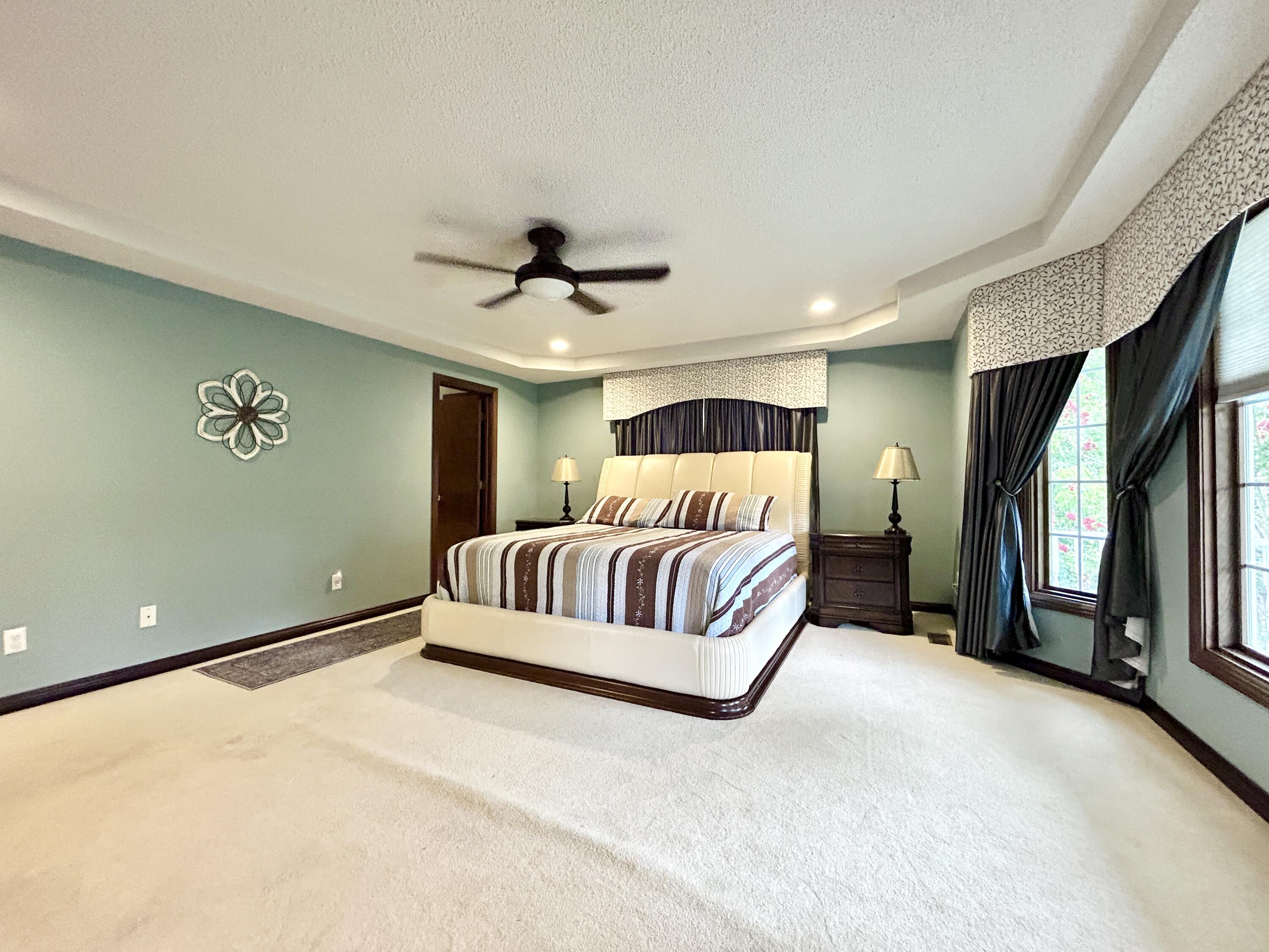 414 Lake Forest Drive