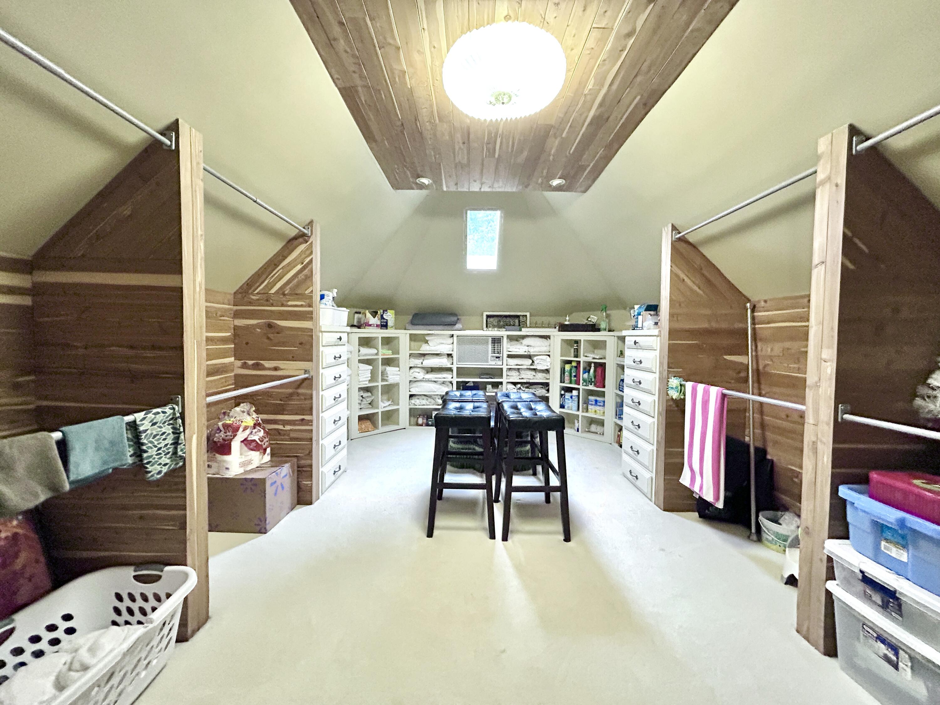 414 Lake Forest Drive