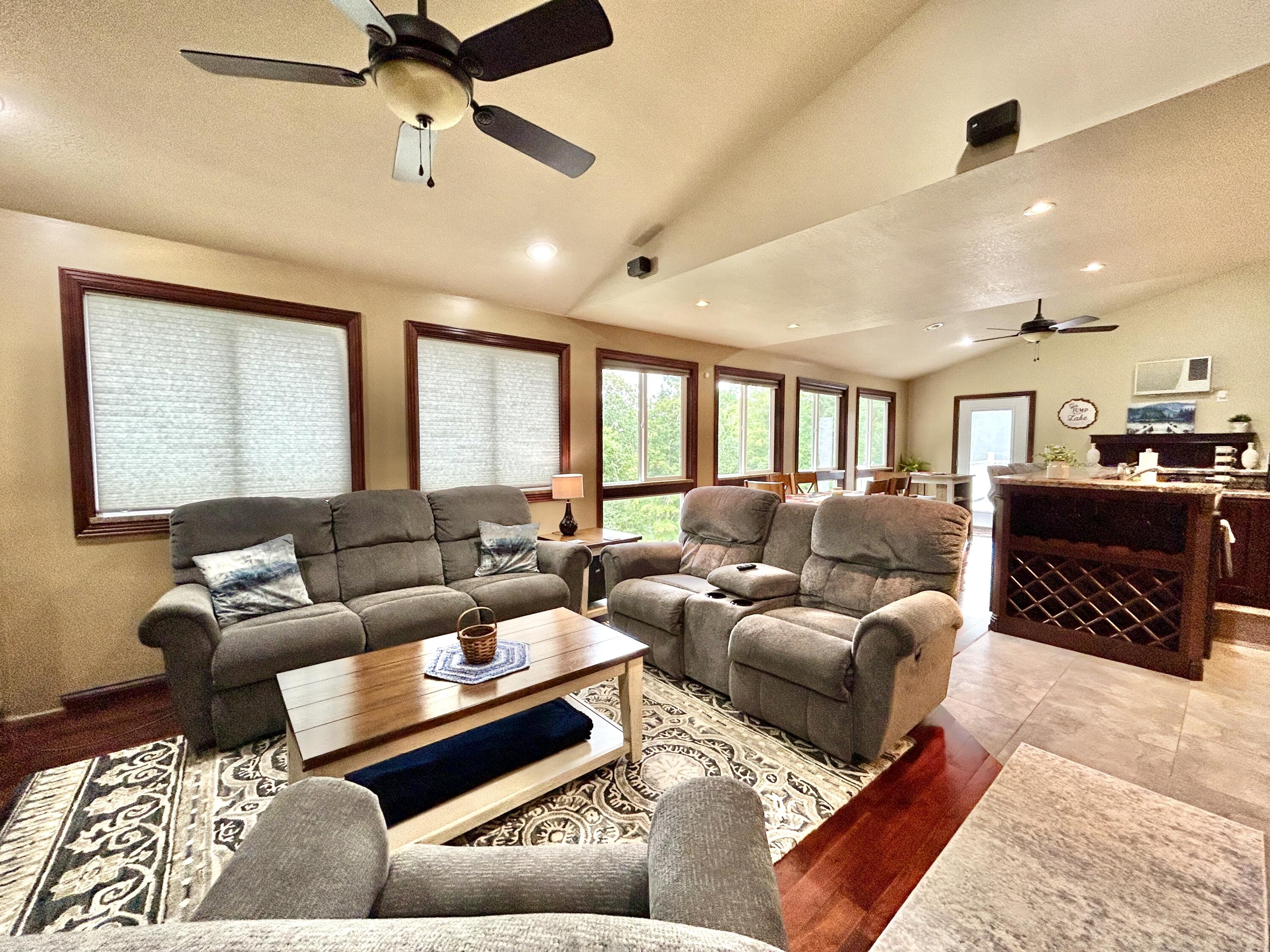 414 Lake Forest Drive