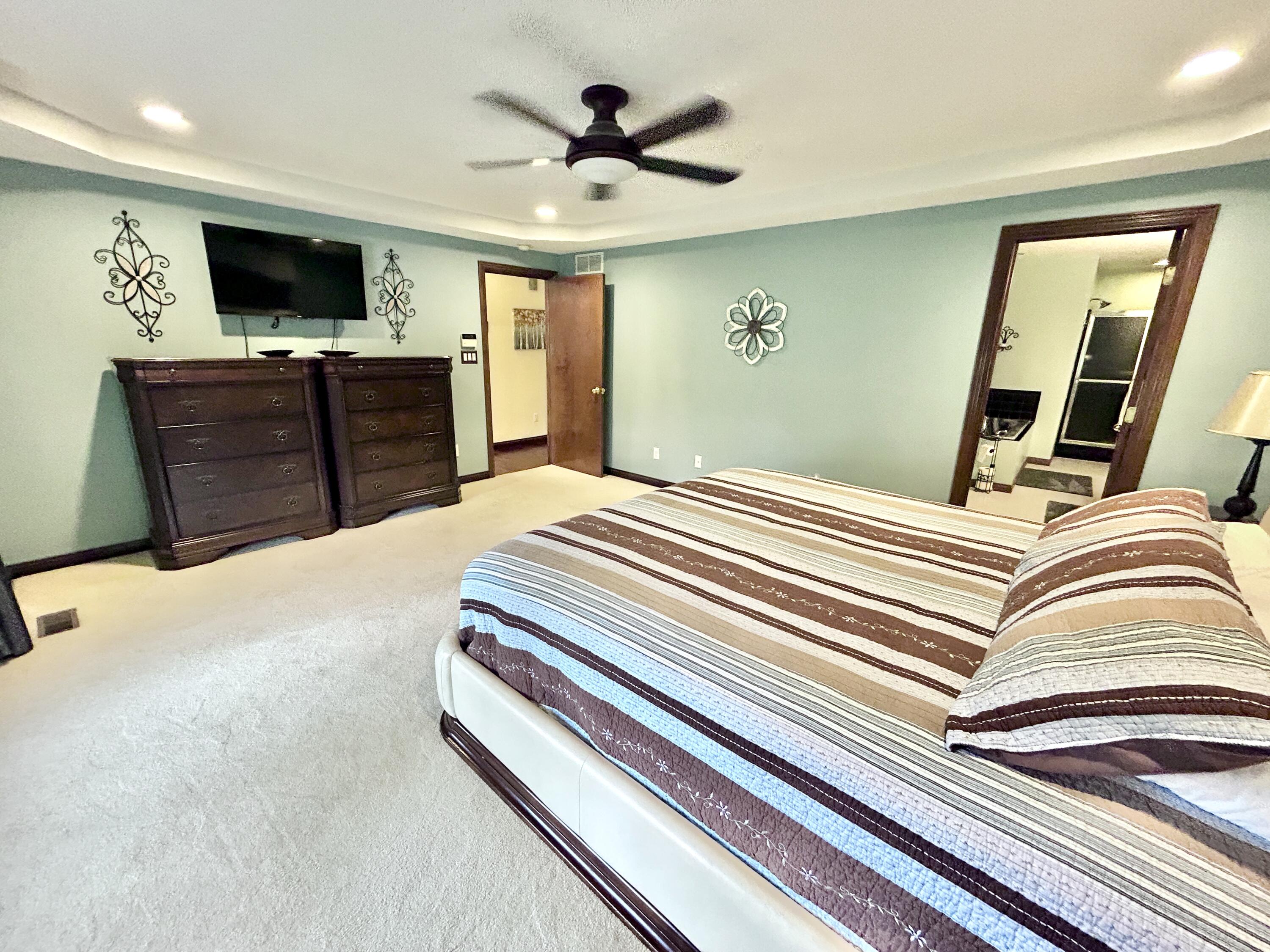 414 Lake Forest Drive