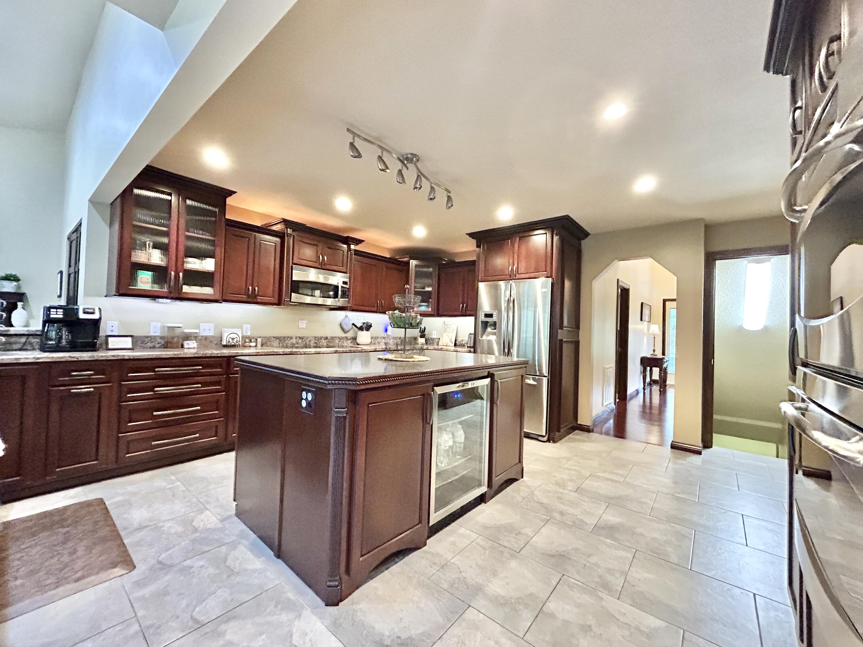 414 Lake Forest Drive