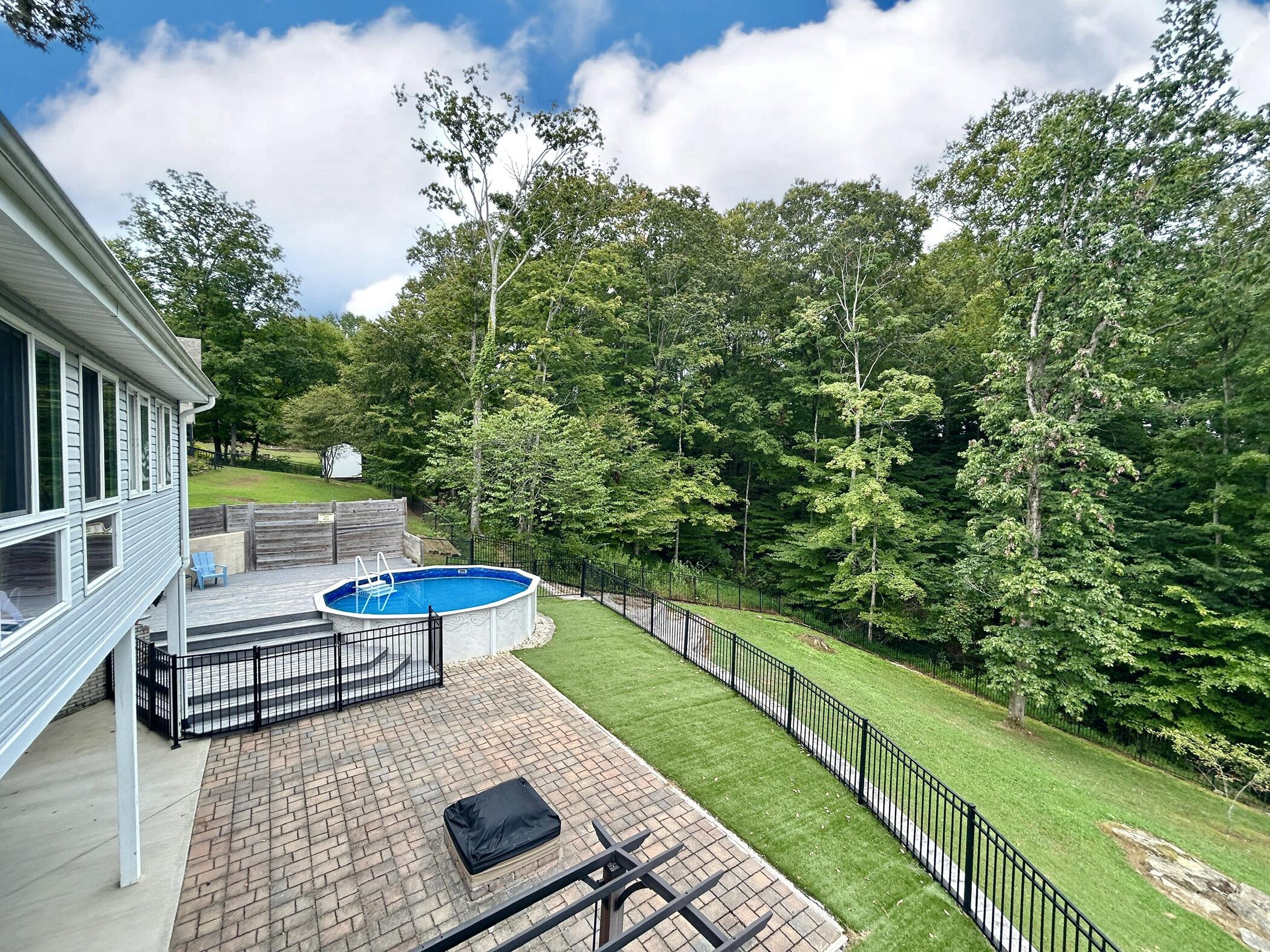 414 Lake Forest Drive