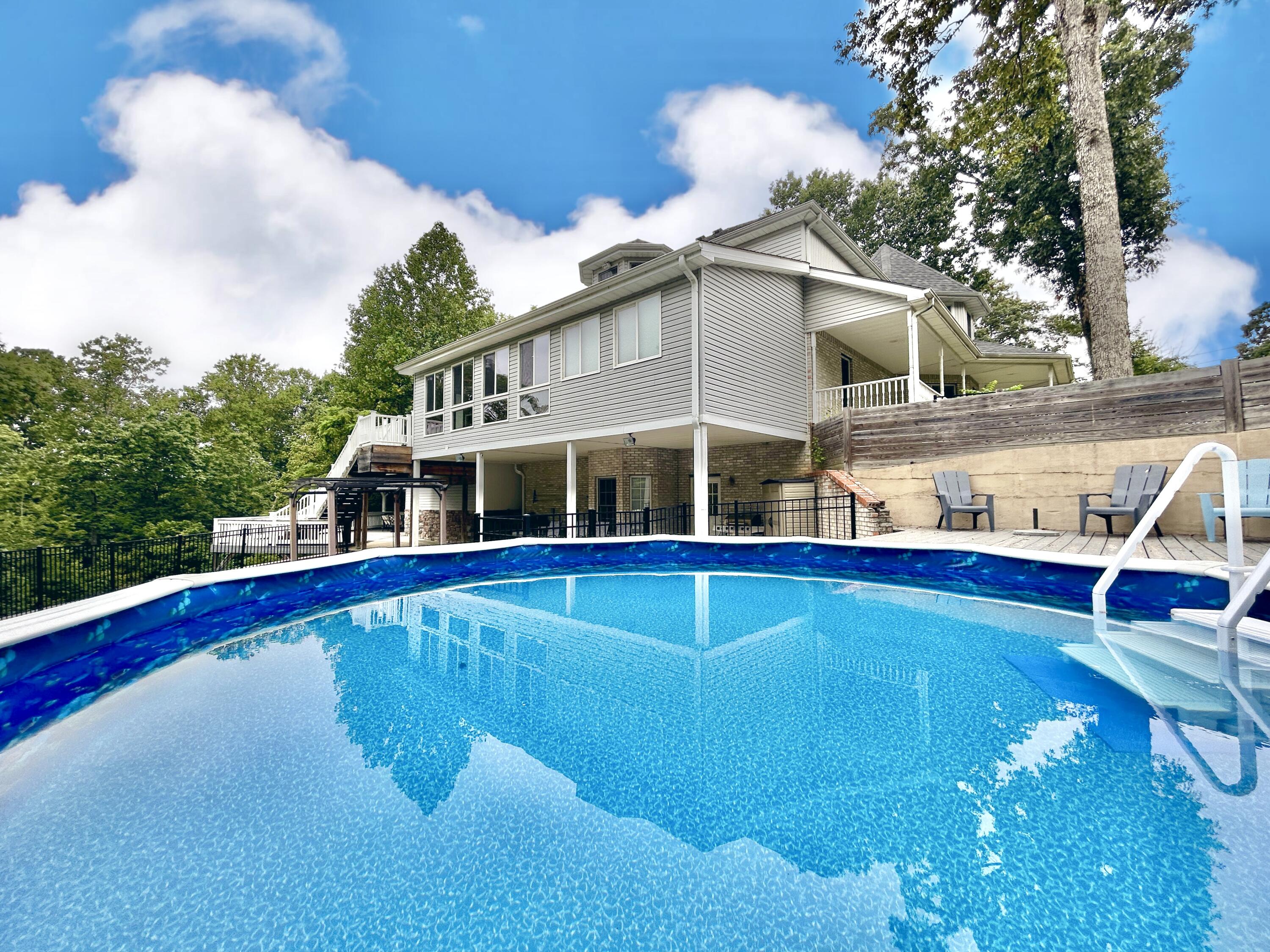 414 Lake Forest Drive