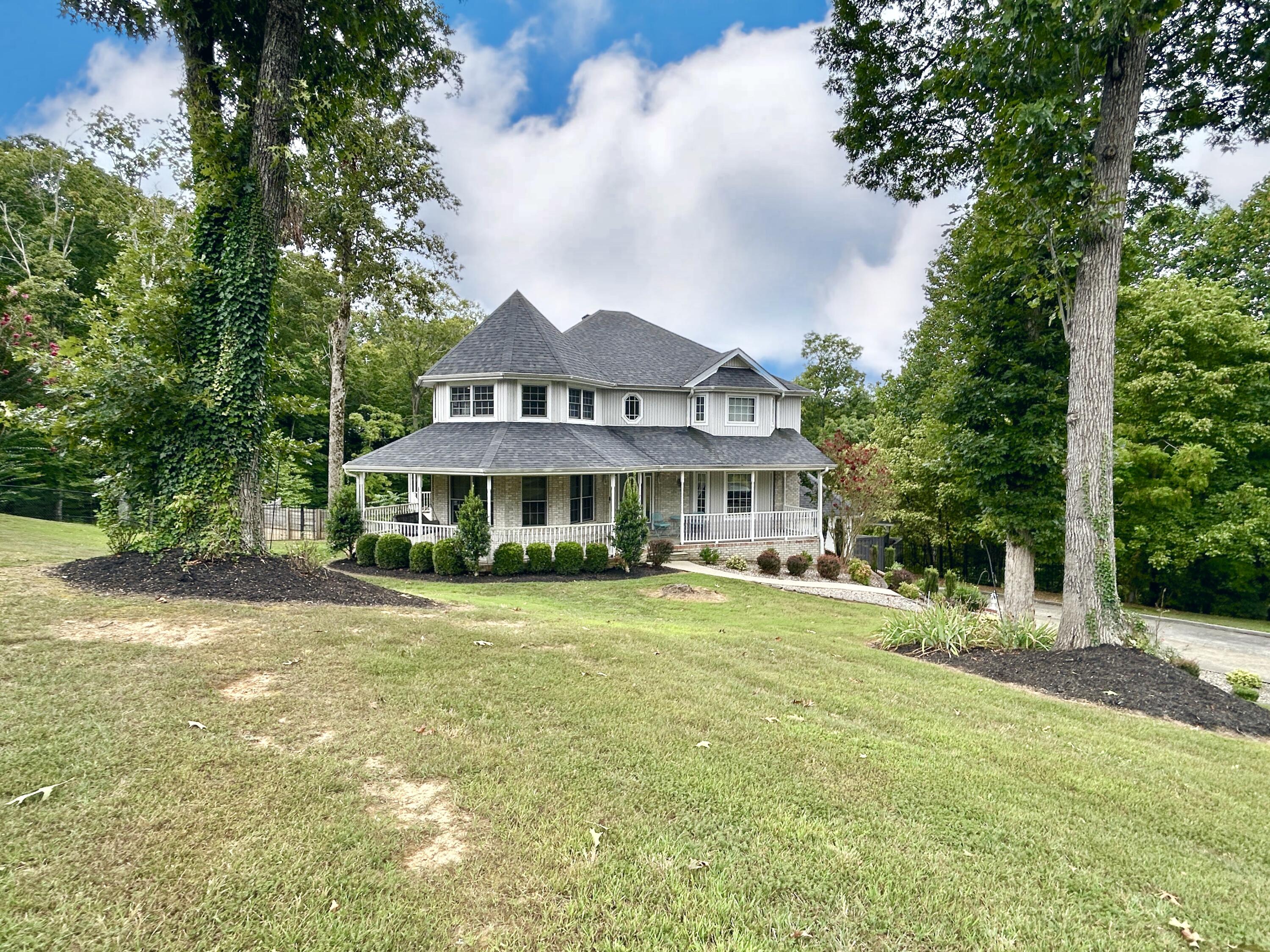 414 Lake Forest Drive