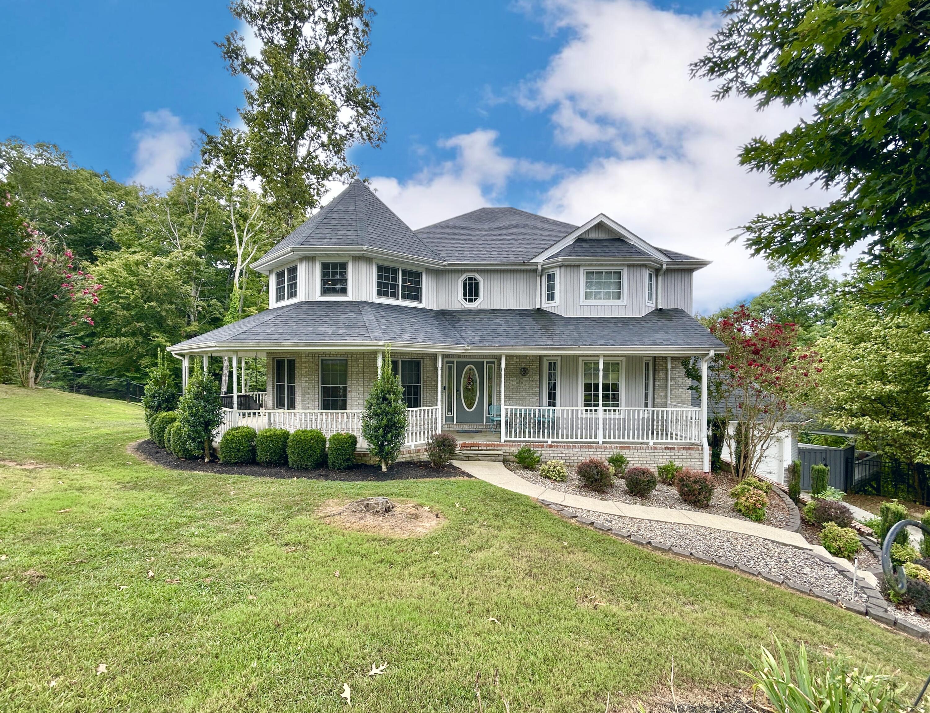 414 Lake Forest Drive