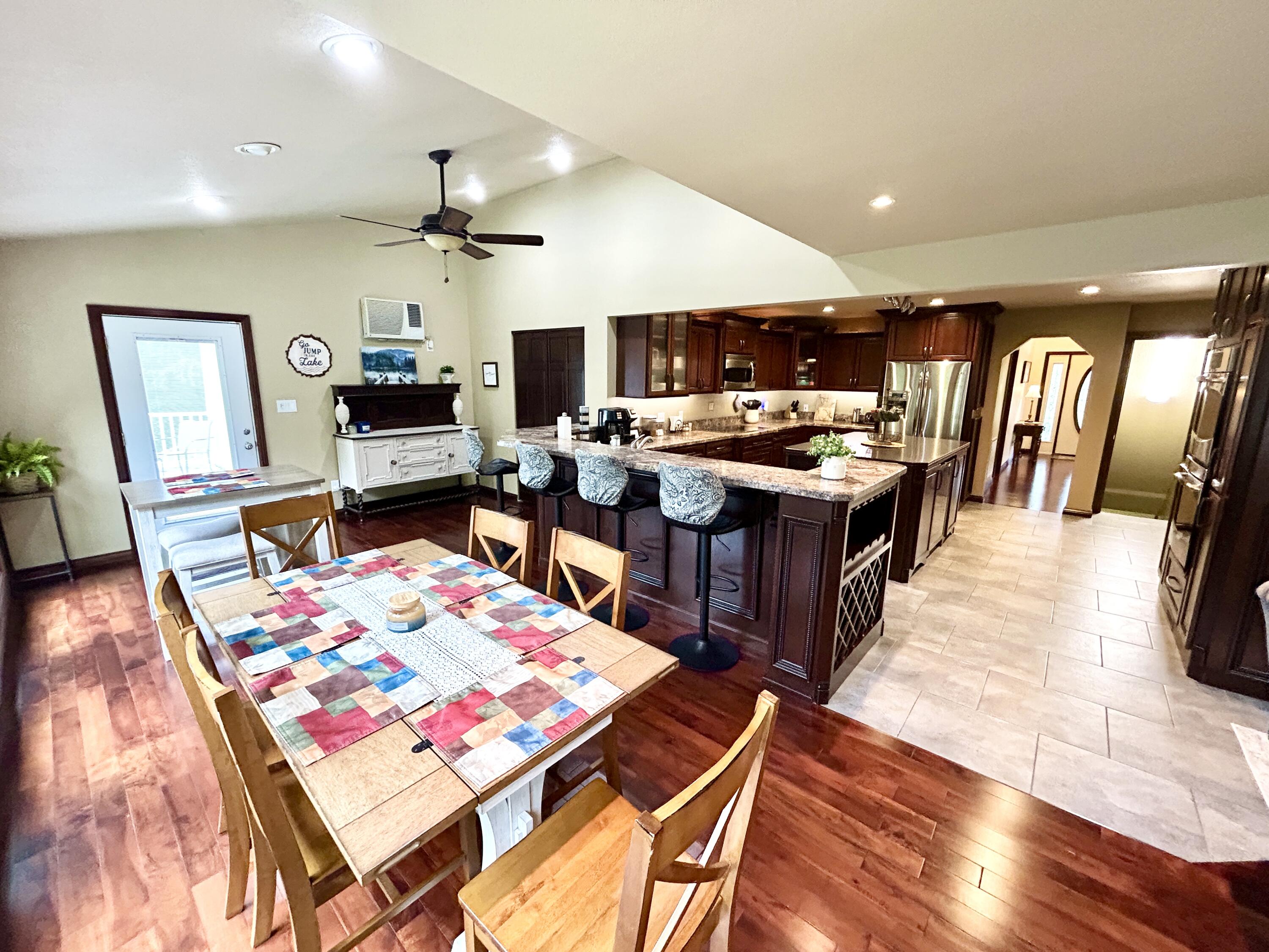 414 Lake Forest Drive