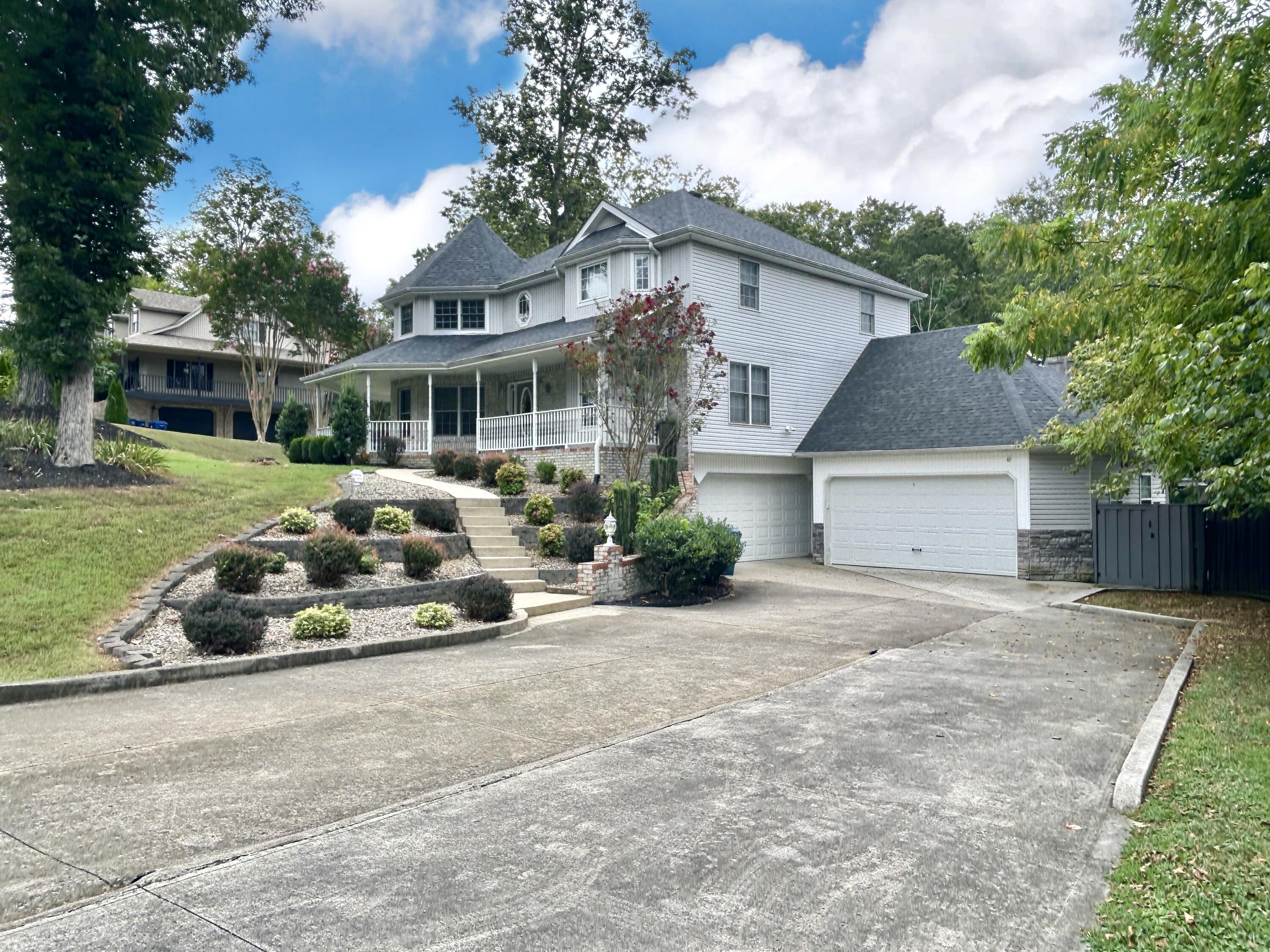 414 Lake Forest Drive