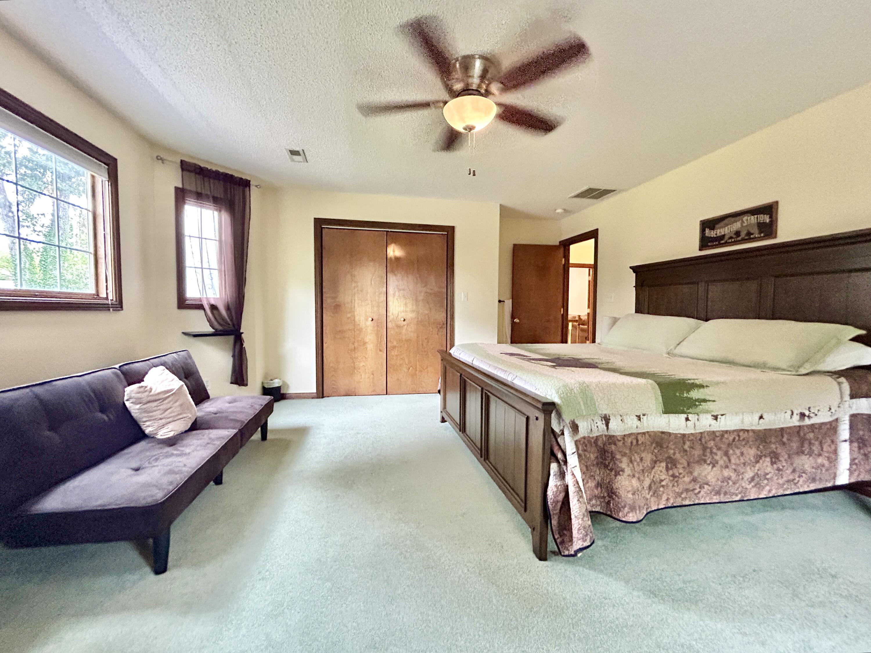 414 Lake Forest Drive