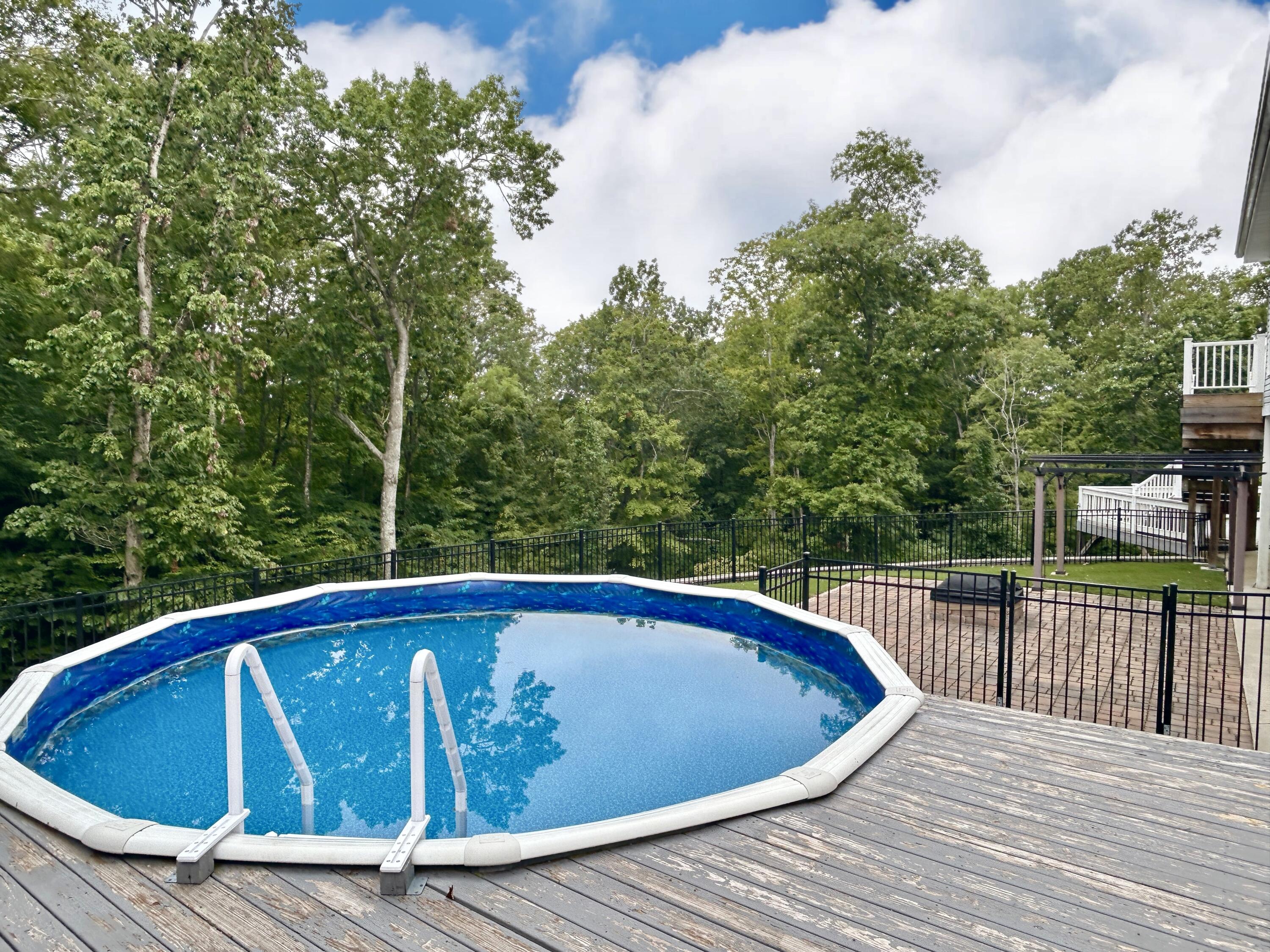 414 Lake Forest Drive