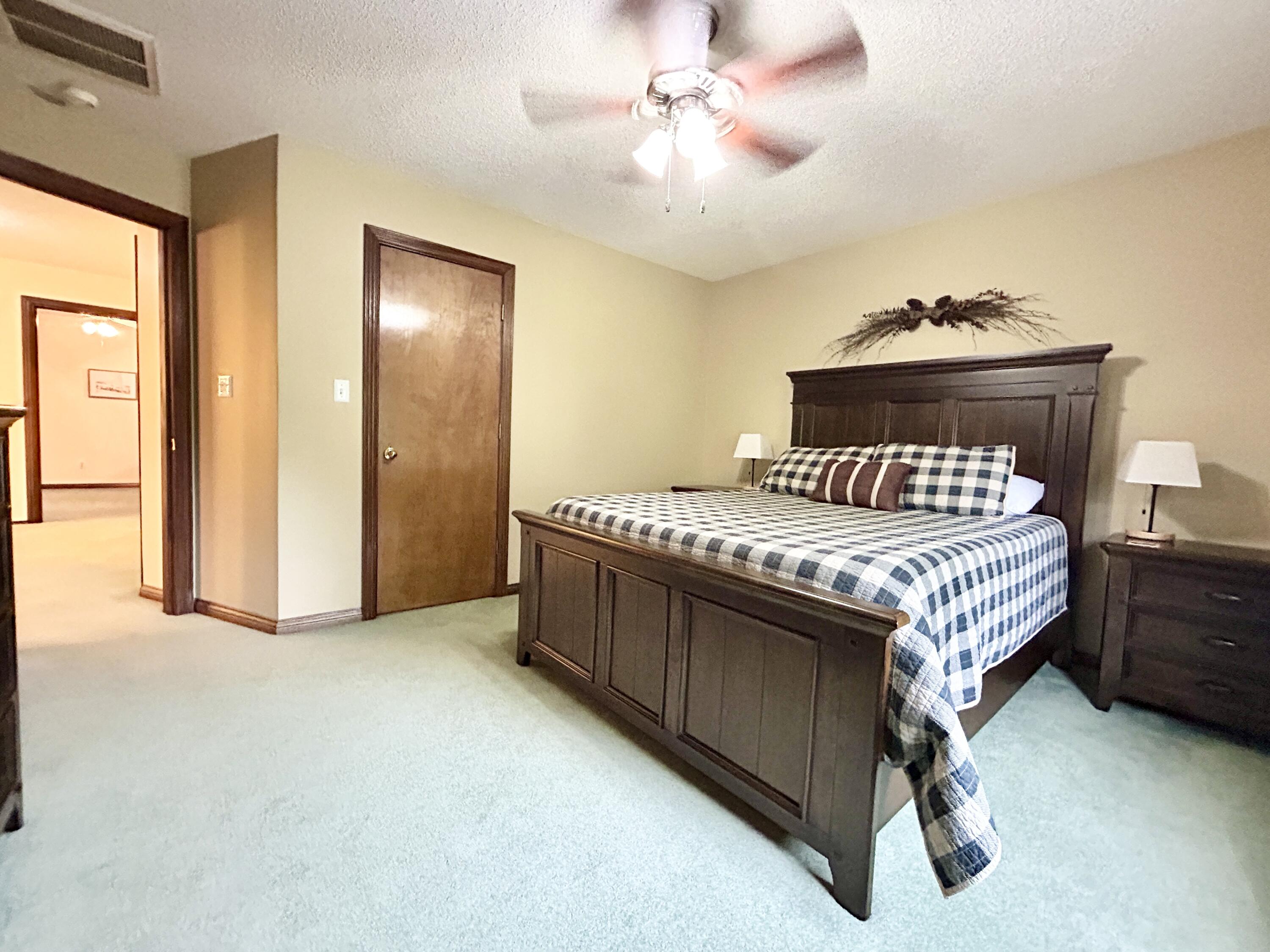 414 Lake Forest Drive